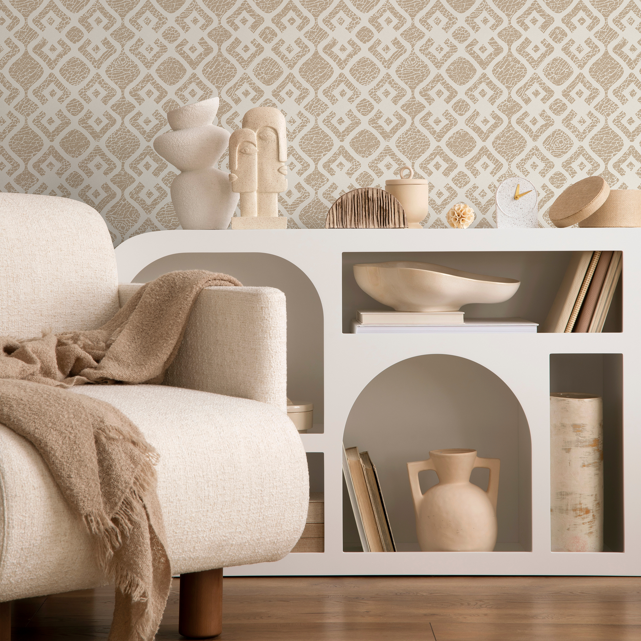 Geometric Wallpaper With A Textured Trellis Motif In Beige And Cream - C491