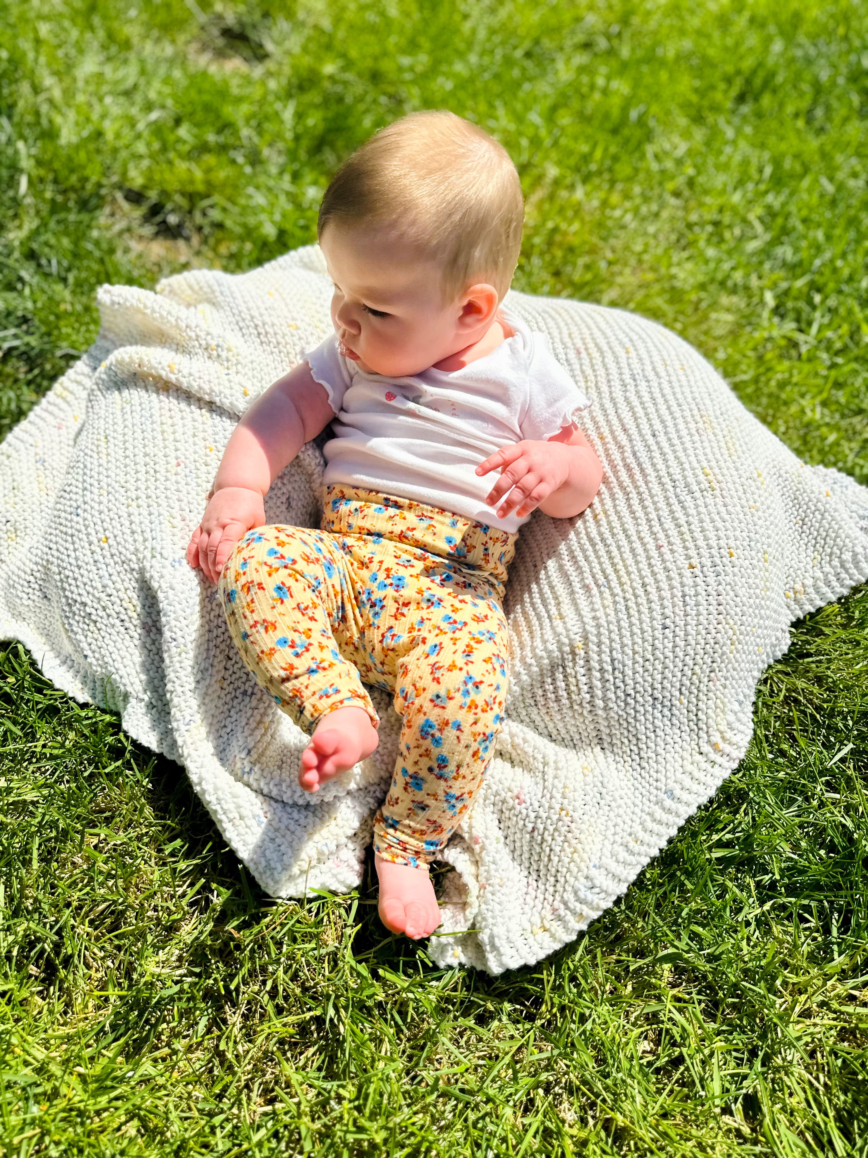 Dainty Floral On Yellow Ribbed Leggings