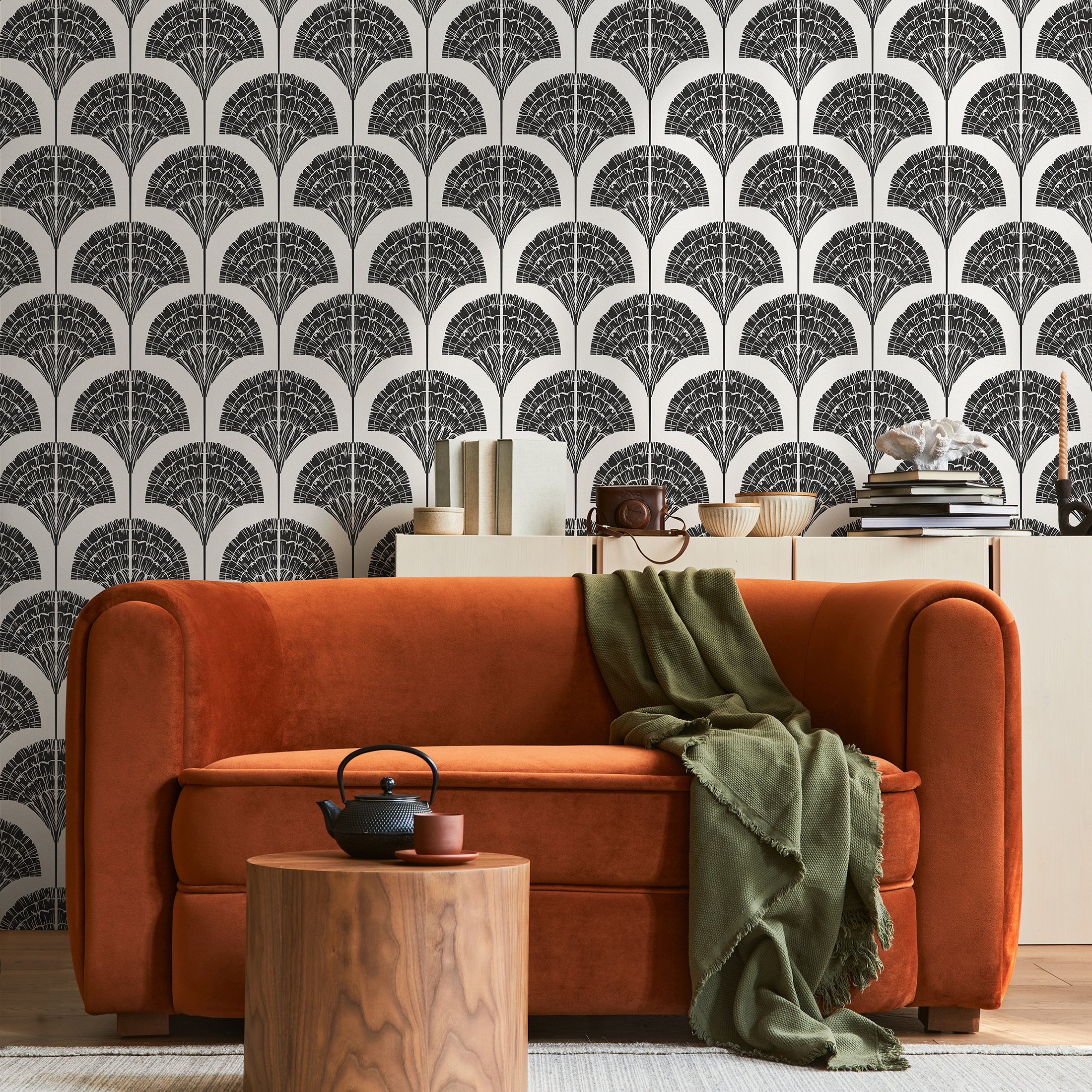 Art Deco Wallpaper With Stylized Palm Fronds In Black And White - C506