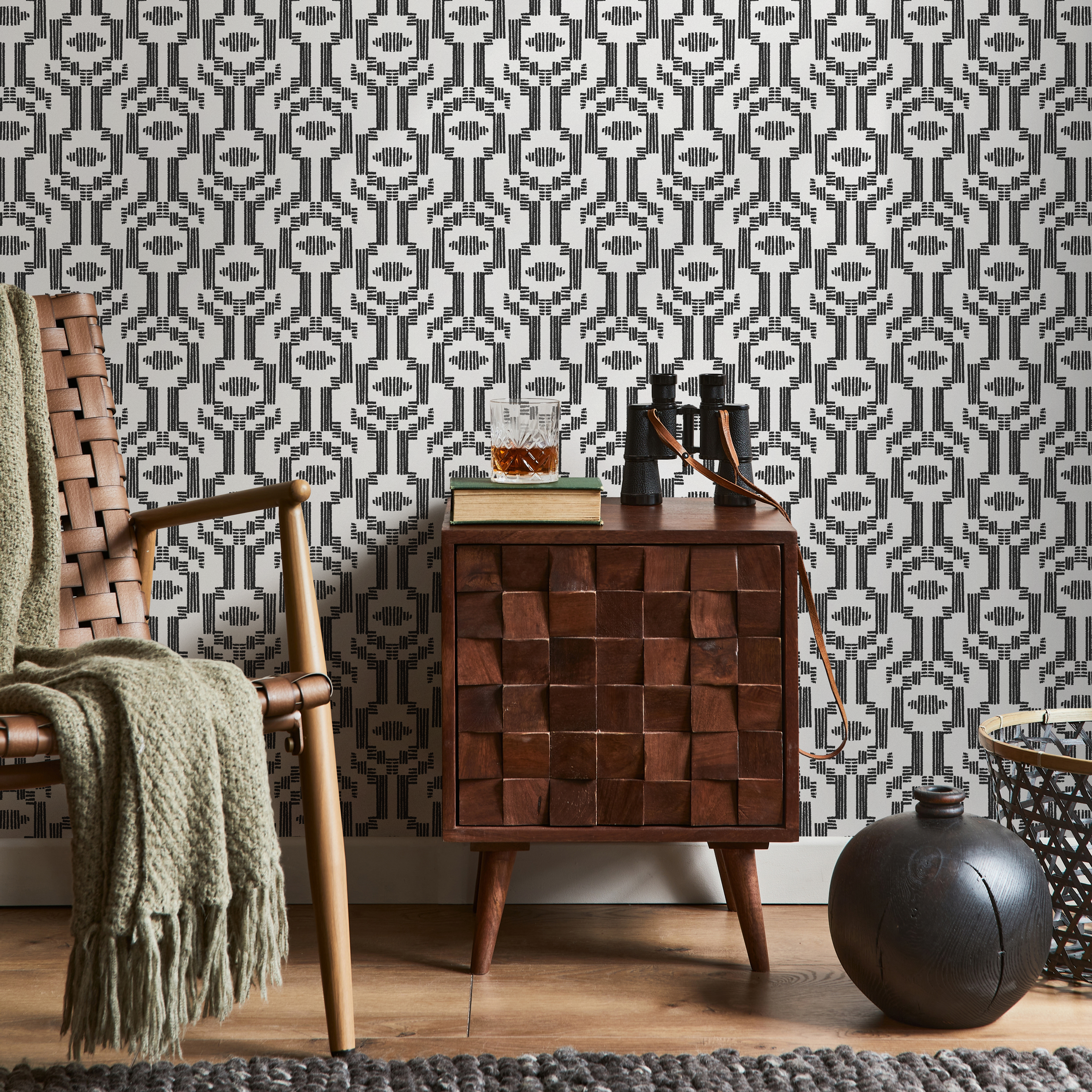 Geometric Wallpaper With A Bold Tribal Motif In Black And White - C543