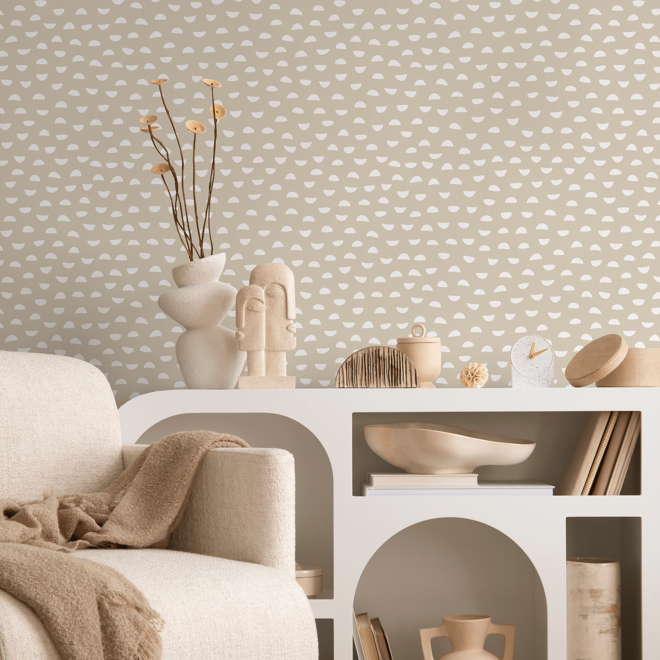 Geometric Wallpaper With A Half Moon Motif In Beige And White - C587