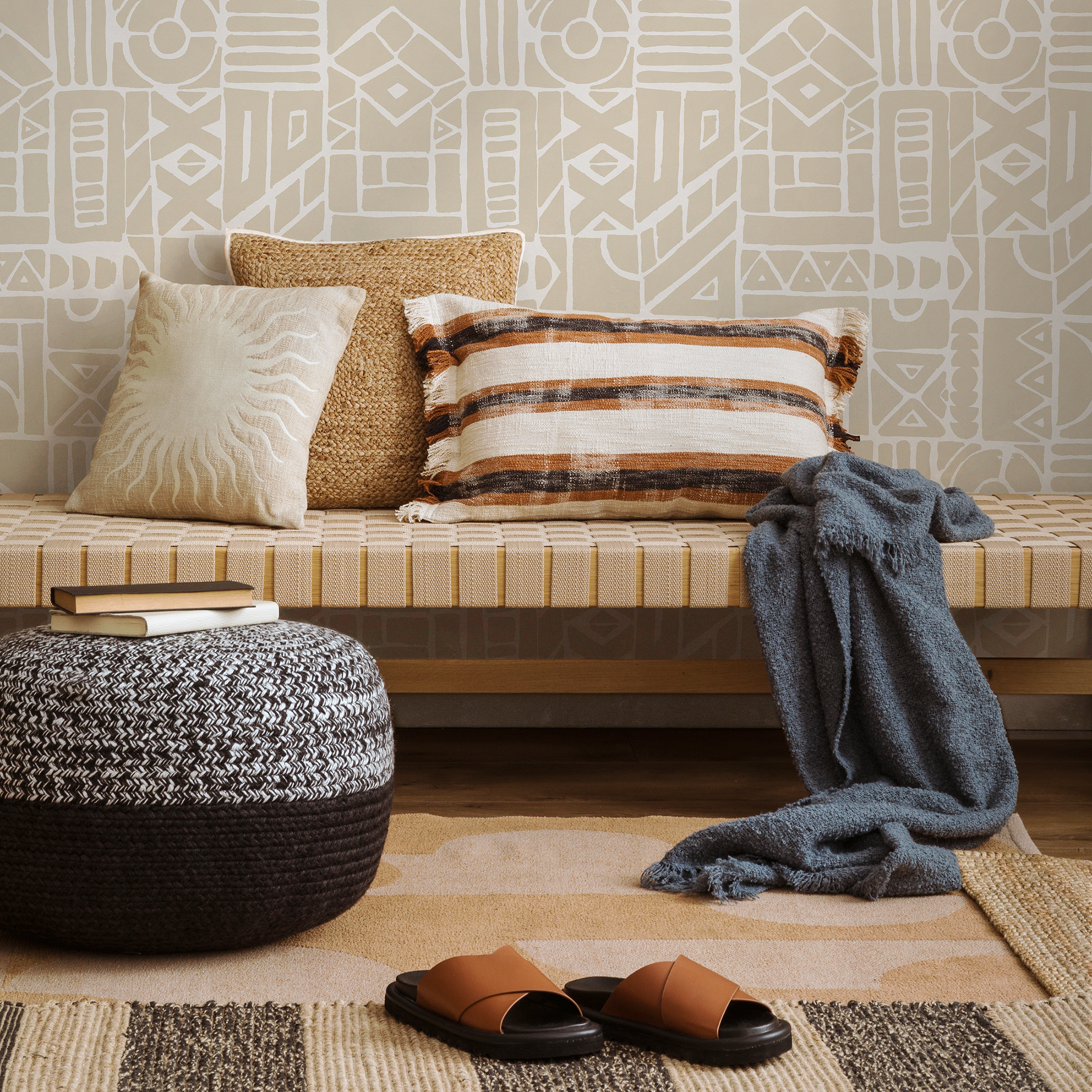 Geometric Wallpaper With A Tribal Block Print Motif In Beige And White - C592
