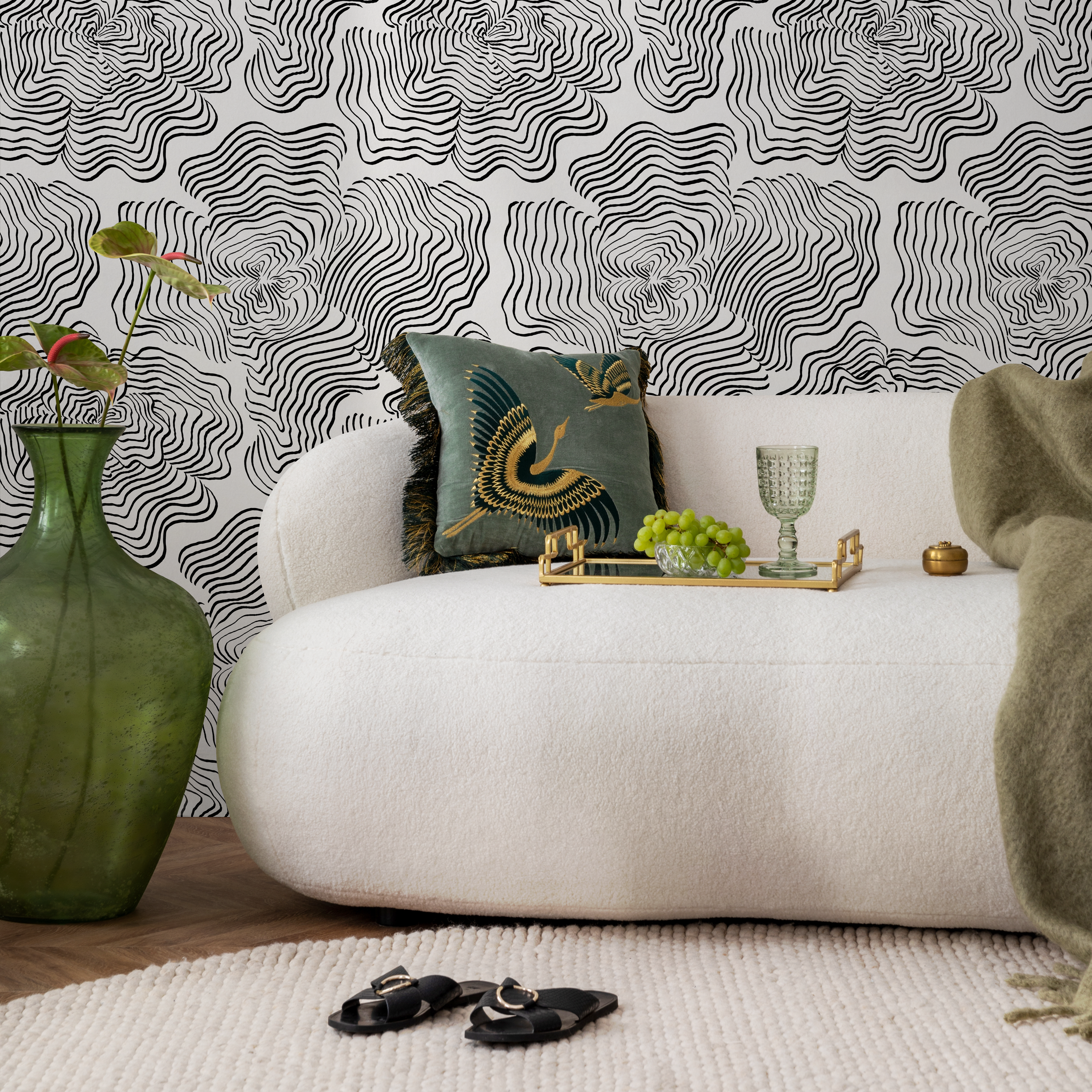 Abstract Wallpaper With Wavy Concentric Lines In Black And White - C628