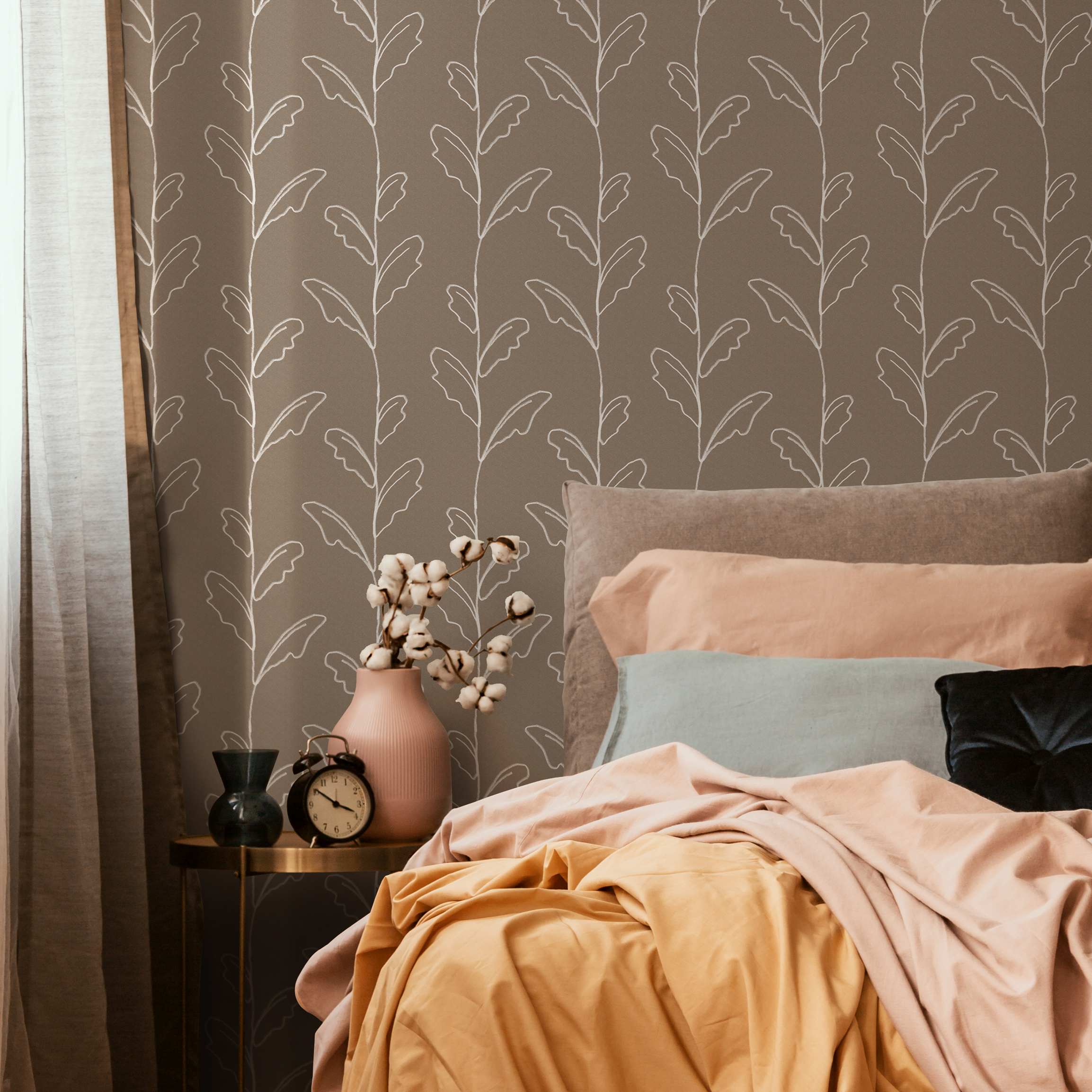 Botanical Wallpaper With Sketched Leaf Vines In Beige And White - C643