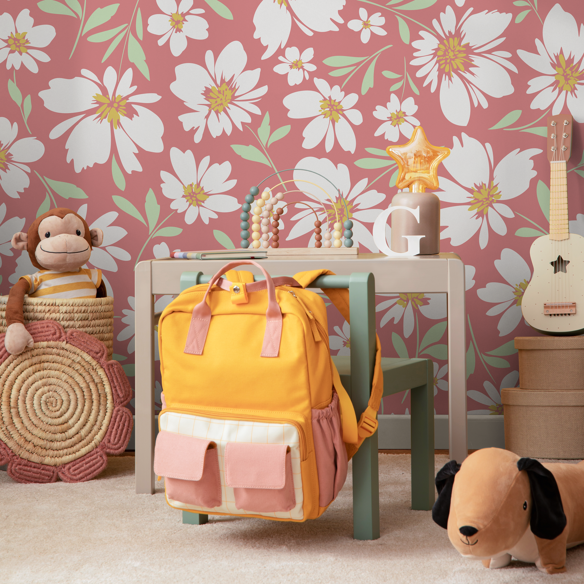 Floral Wallpaper With A Charming Daisy Motif In Pink, White, And Green - C691