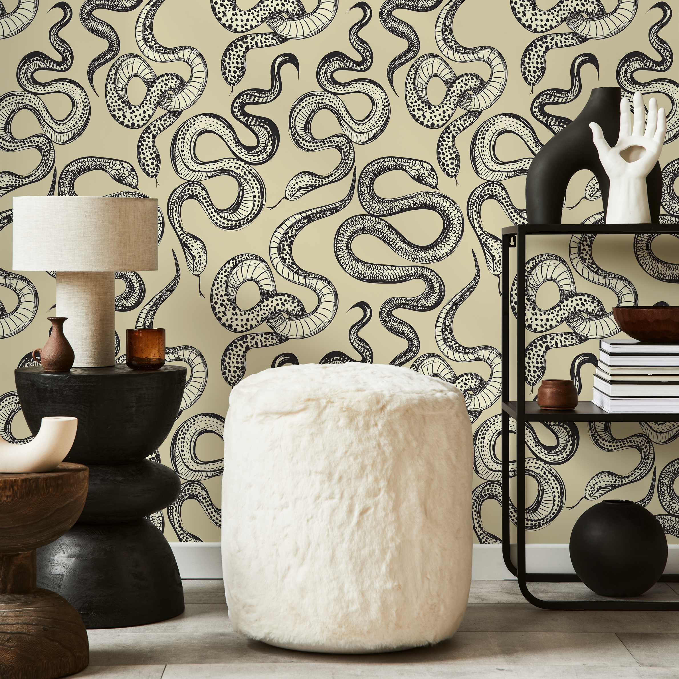 Animal Wallpaper With A Hand-drawn Snake Motif In Beige And Black - C724