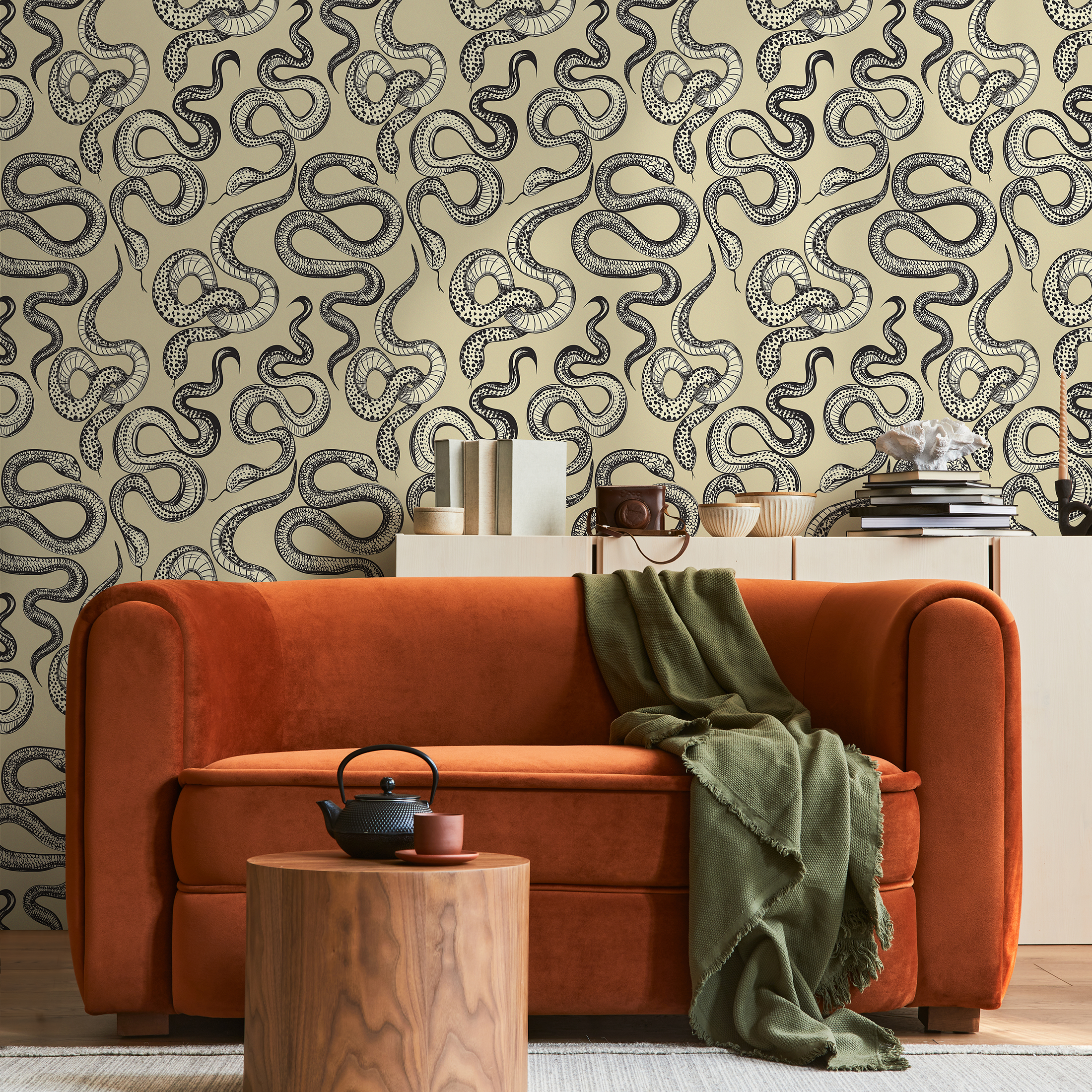 Animal Wallpaper With A Hand-drawn Snake Motif In Beige And Black - C724