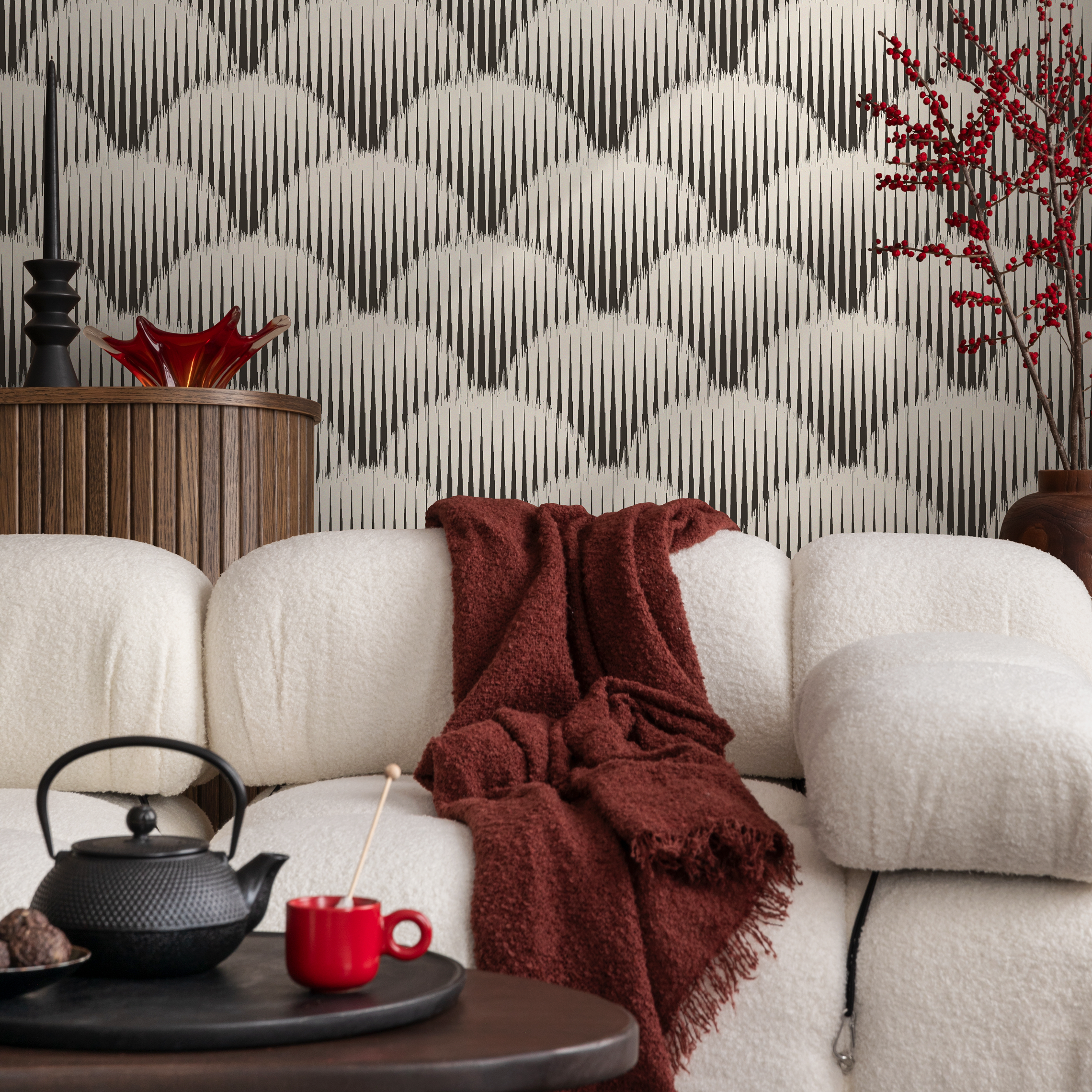 Art Deco Wallpaper With A Feathered Scallop Motif In Black And White - C742
