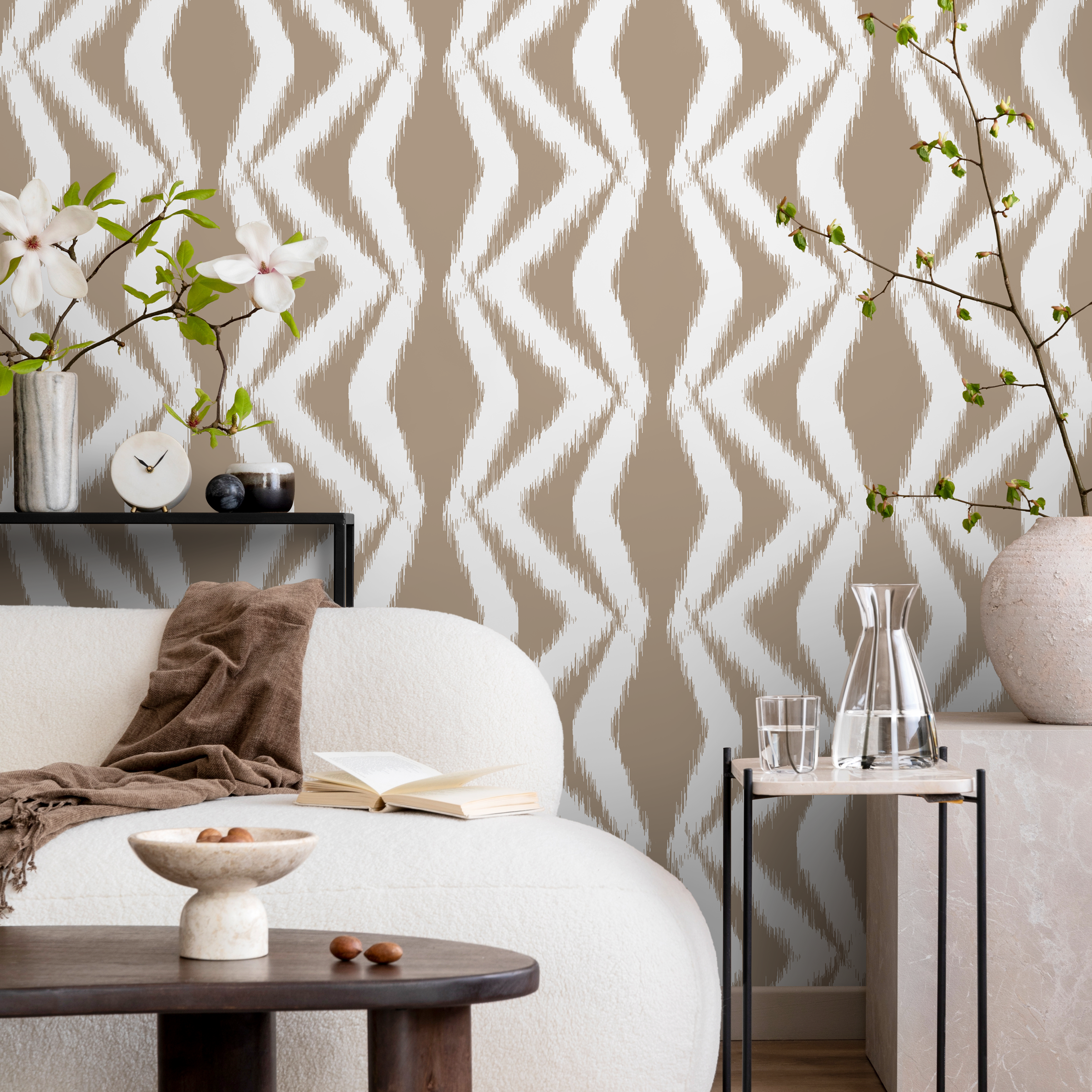 Boho Wallpaper With A Wavy Ikat Motif In Beige And White - C753