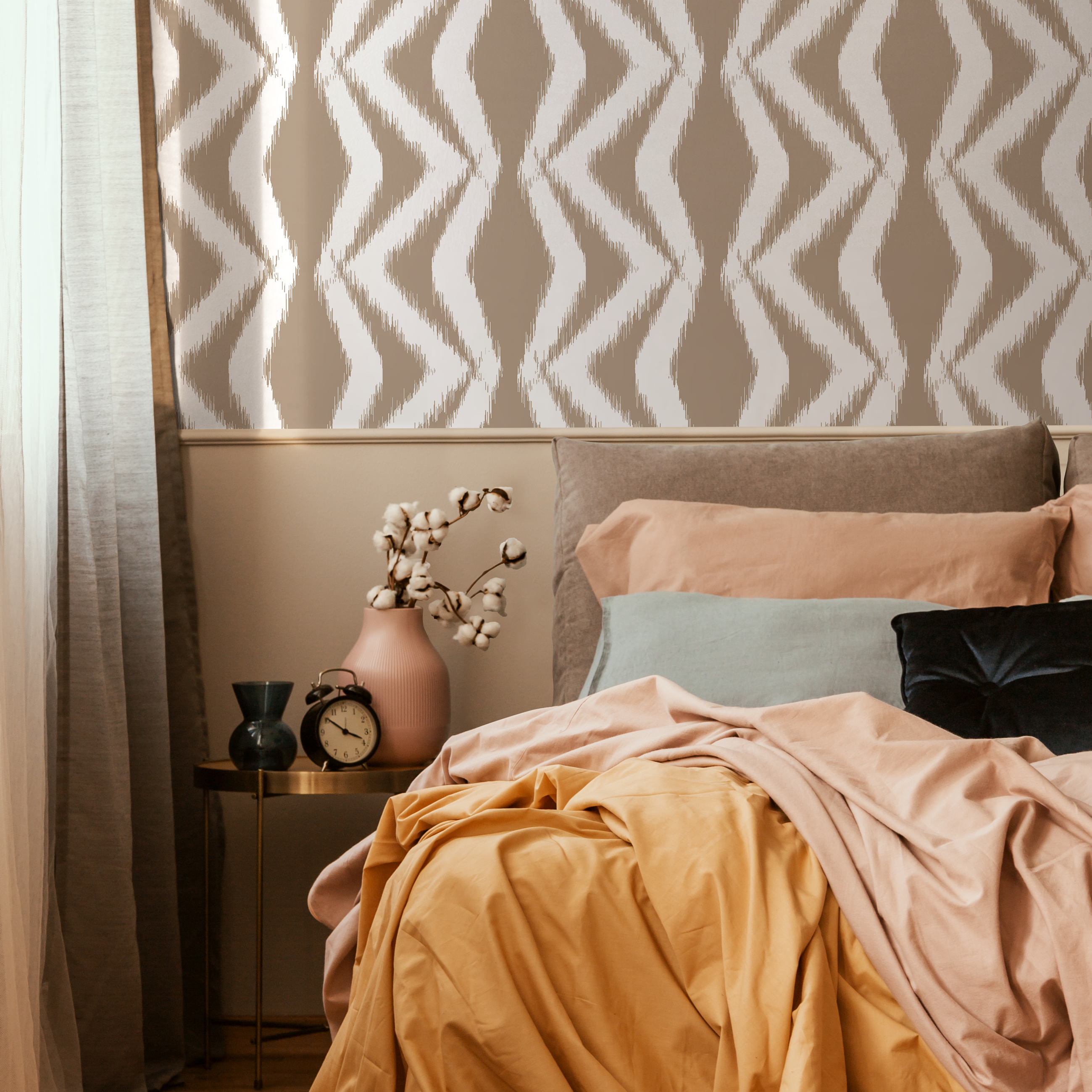 Boho Wallpaper With A Wavy Ikat Motif In Beige And White - C753