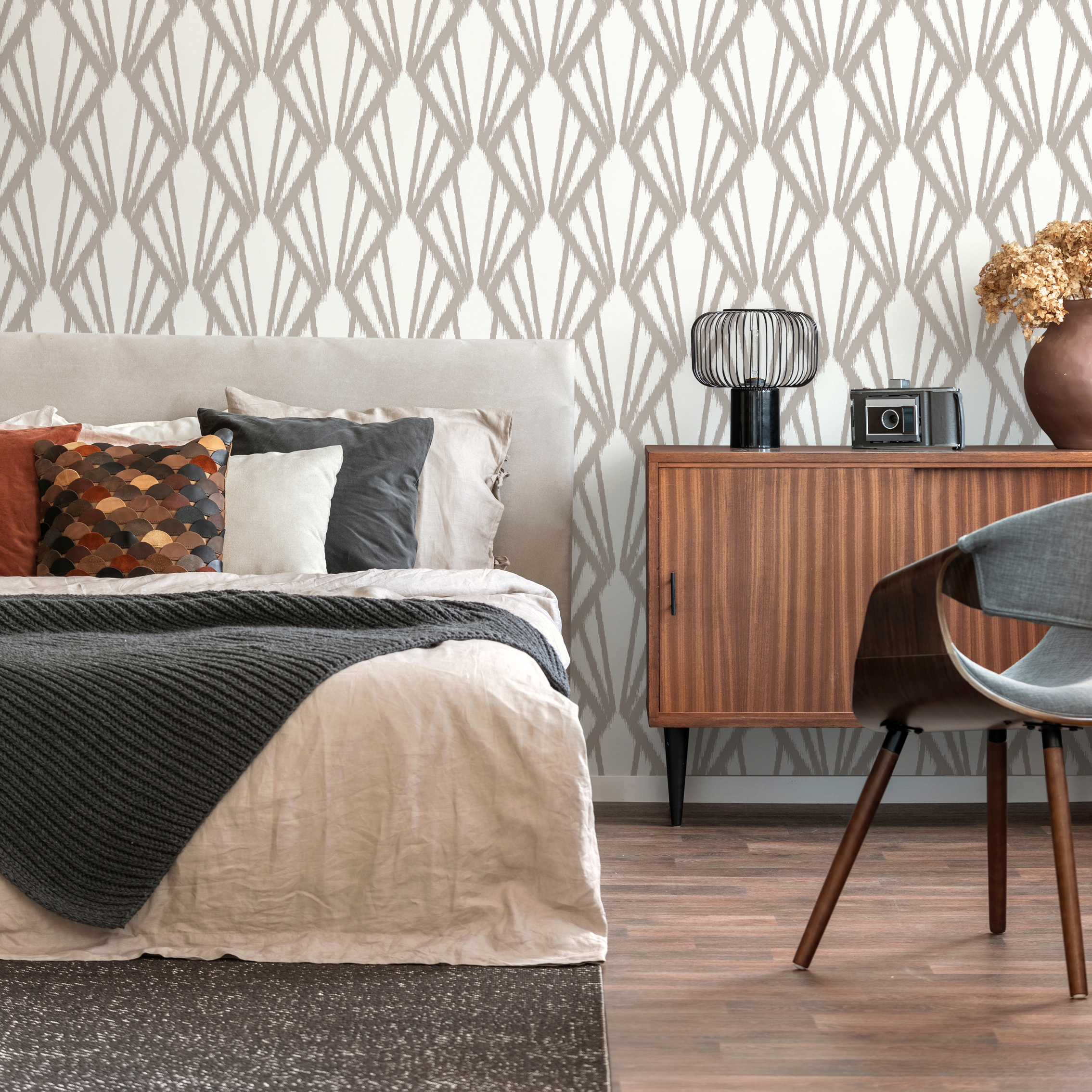 Art Deco Wallpaper With A Geometric Ikat Pattern In Beige - C756