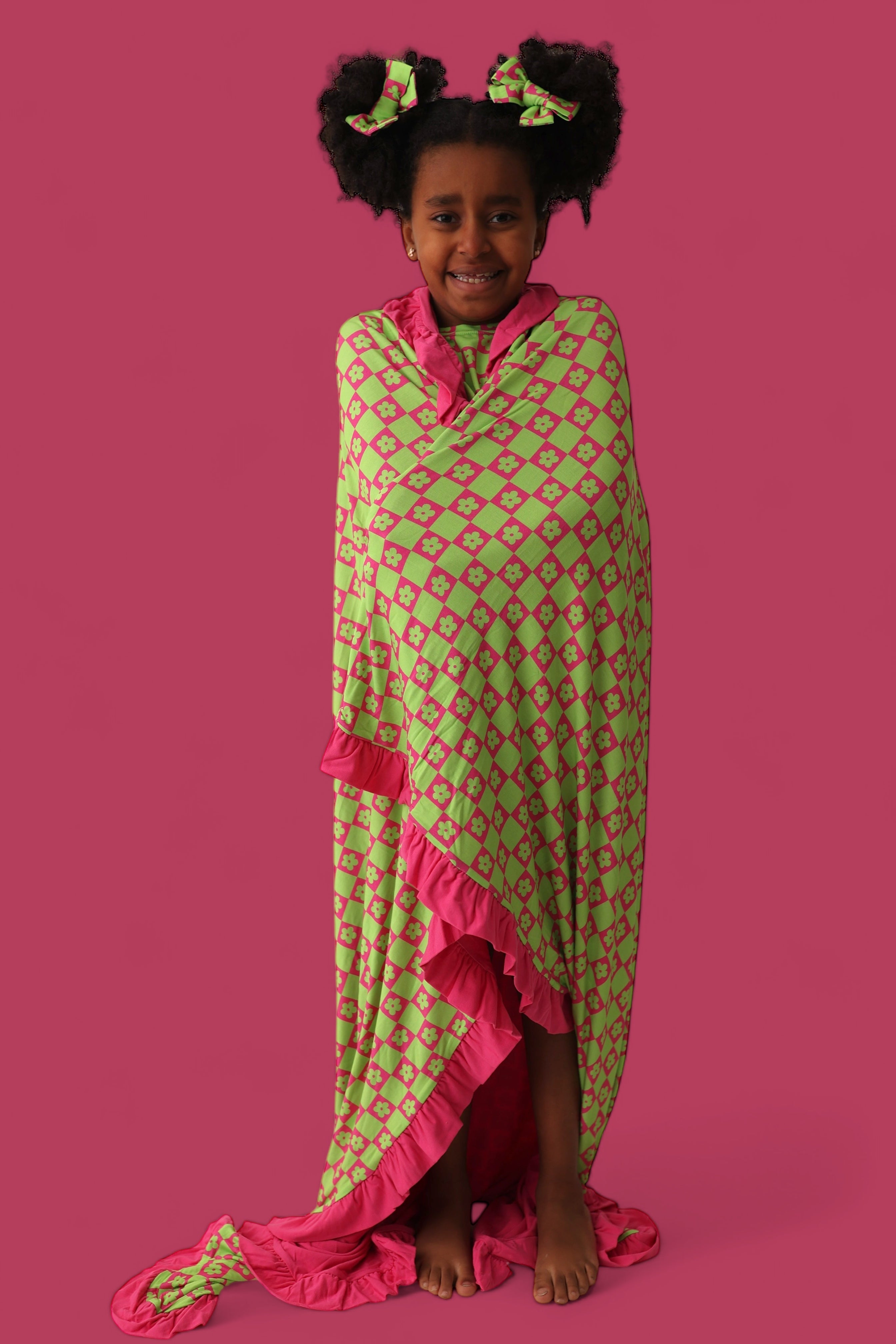 Wild Daisy Checkers Dream Ruffle Blanket