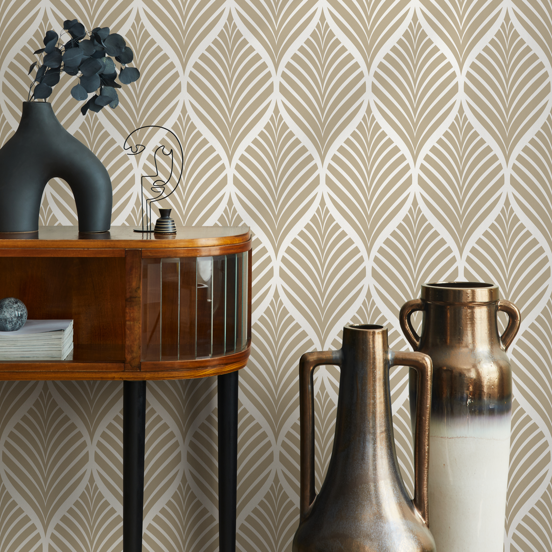 Art Deco Wallpaper With A Stylized Leaf Motif In Beige And Grey - C776