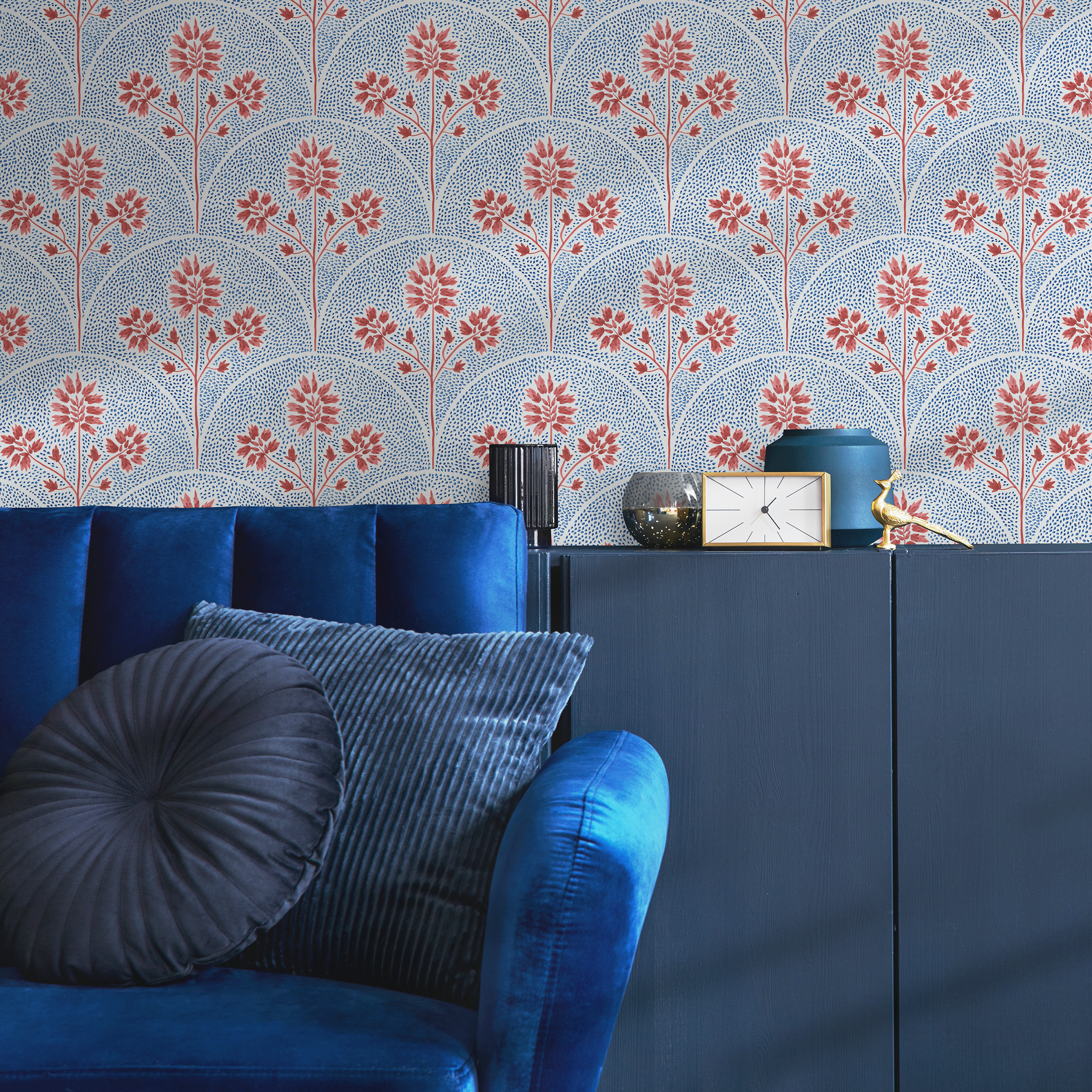 Art Deco Floral Wallpaper With A Stylized Fan Motif In Red And Blue - C779