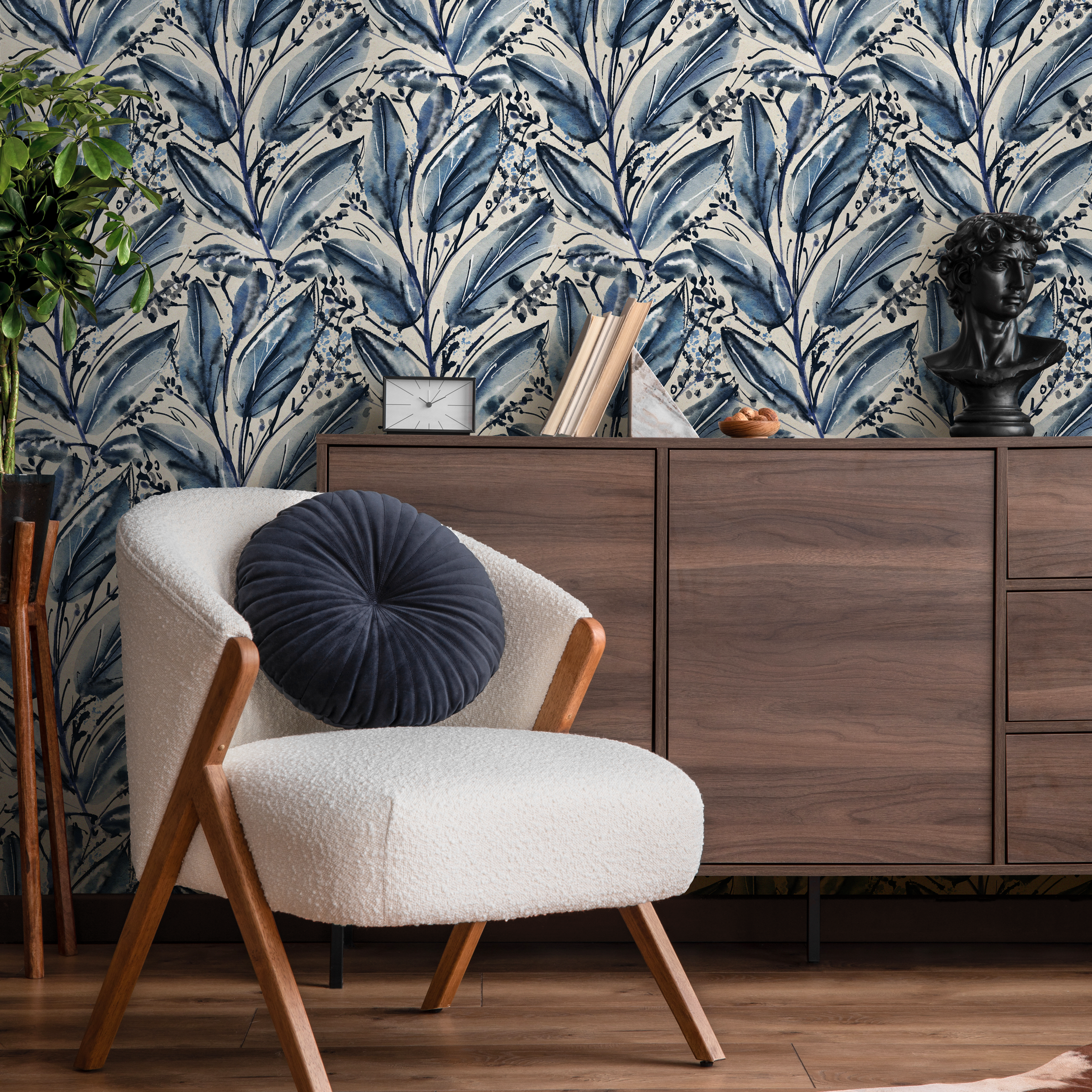 Botanical Wallpaper Featuring Watercolor Leaves In Blue And Black - C780