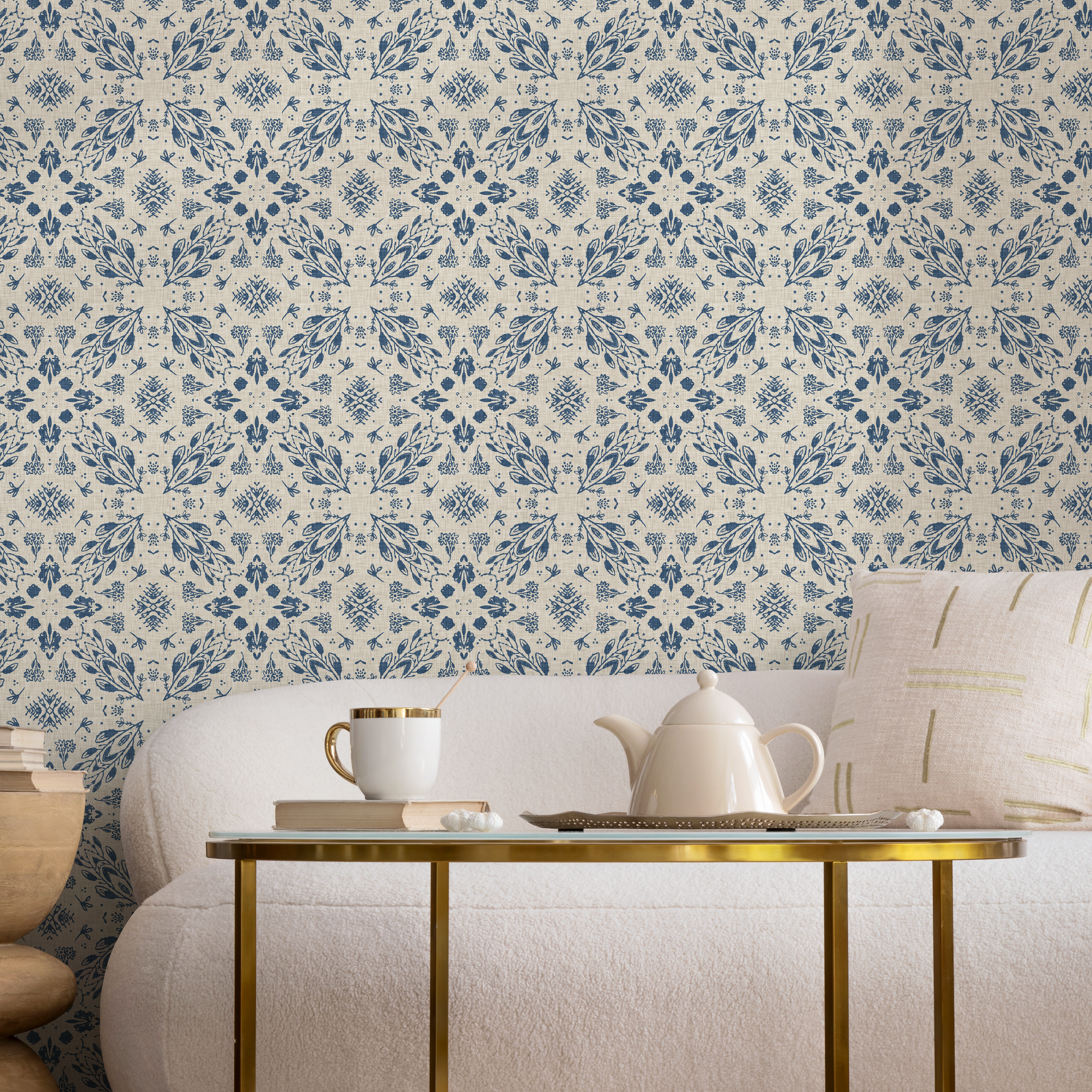 Victorian Wallpaper Featuring A Leaf Tile Motif In Blue And Cream - C783