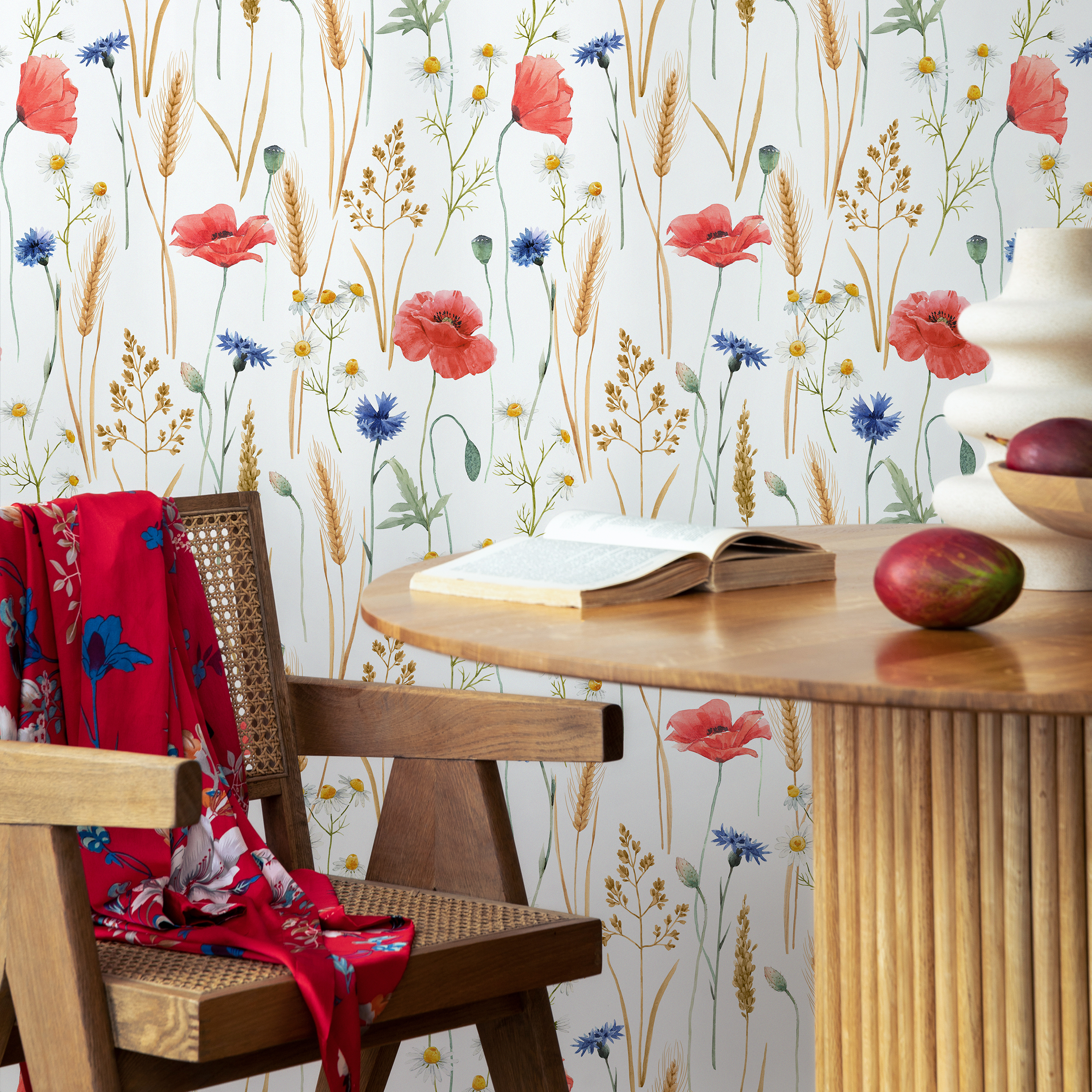 Botanical Wallpaper Featuring Poppies And Cornflowers In Red, Blue, And Gold - C784