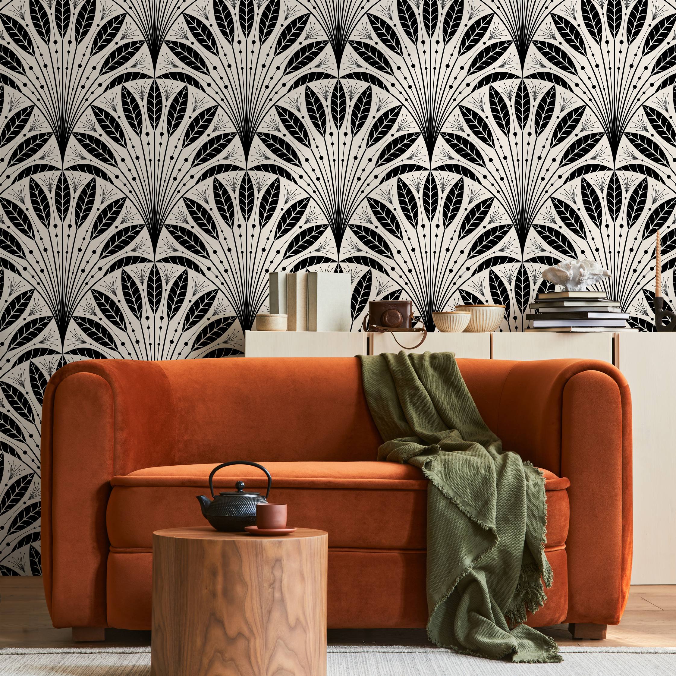 Art Deco Wallpaper With A Fanned Feather Motif In Black And Beige - C814