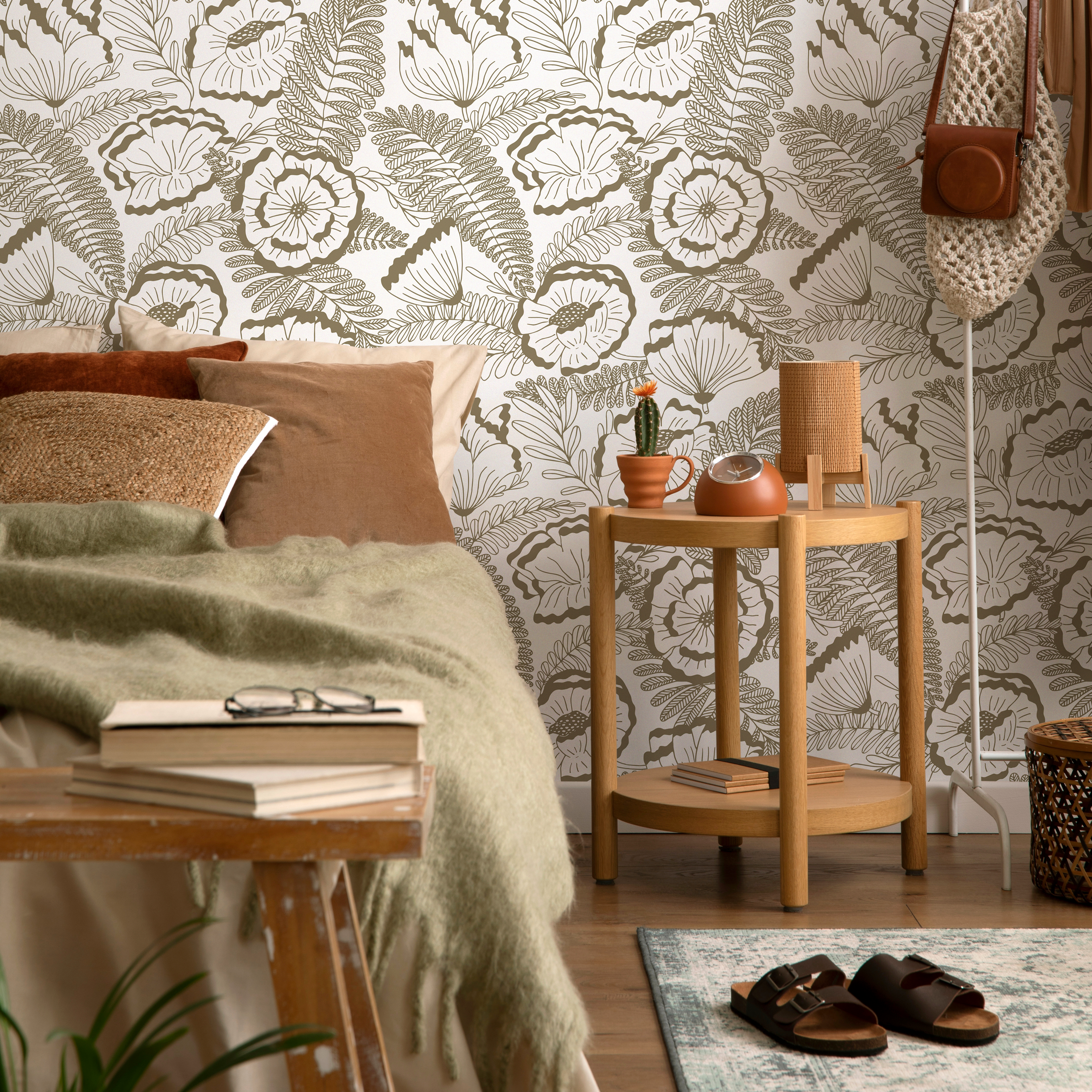 Floral Wallpaper With A Poppy And Fern Line Art Motif In Beige - C849
