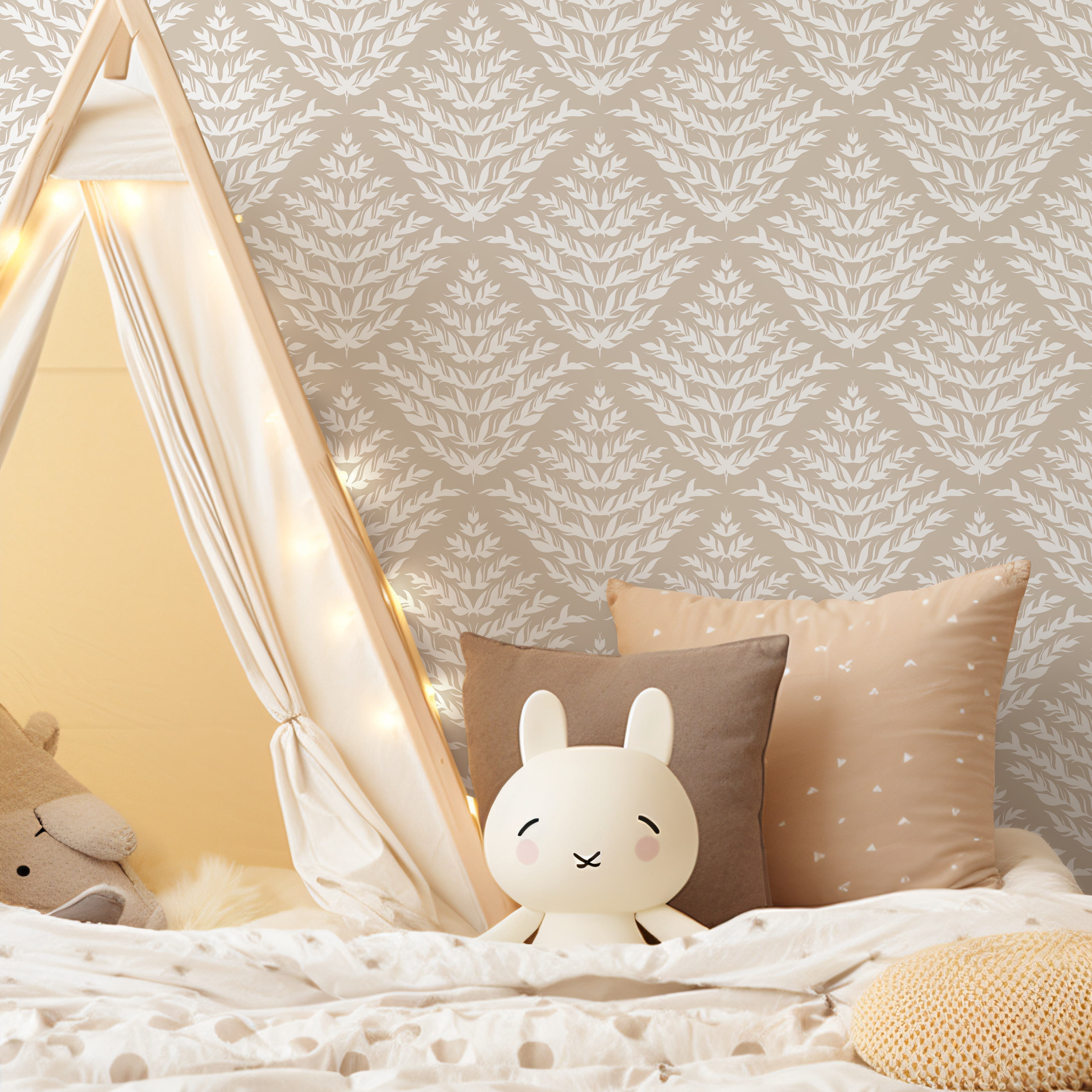 Boho Wallpaper With A Stylized Leaf Motif In Beige And Cream - C854