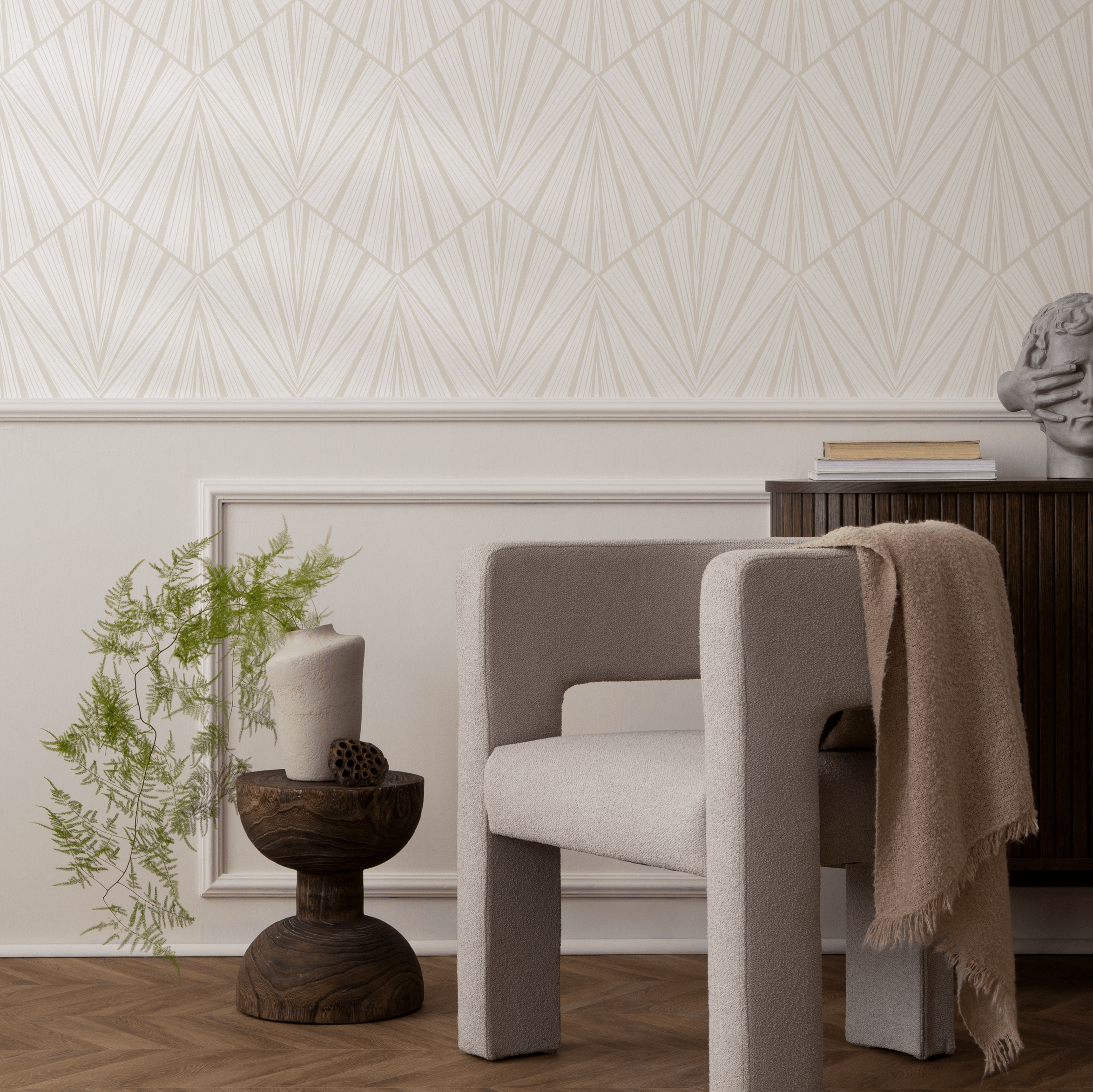 Art Deco Wallpaper With A Geometric Fan Motif In Beige And Cream - C857