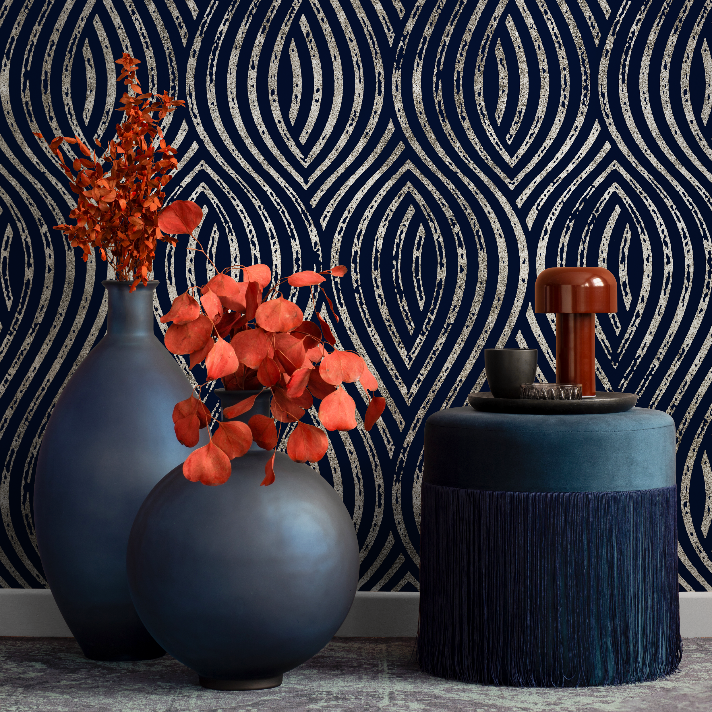 Art Deco Wallpaper With A Wavy Geometric Motif In Navy And Silver - C877