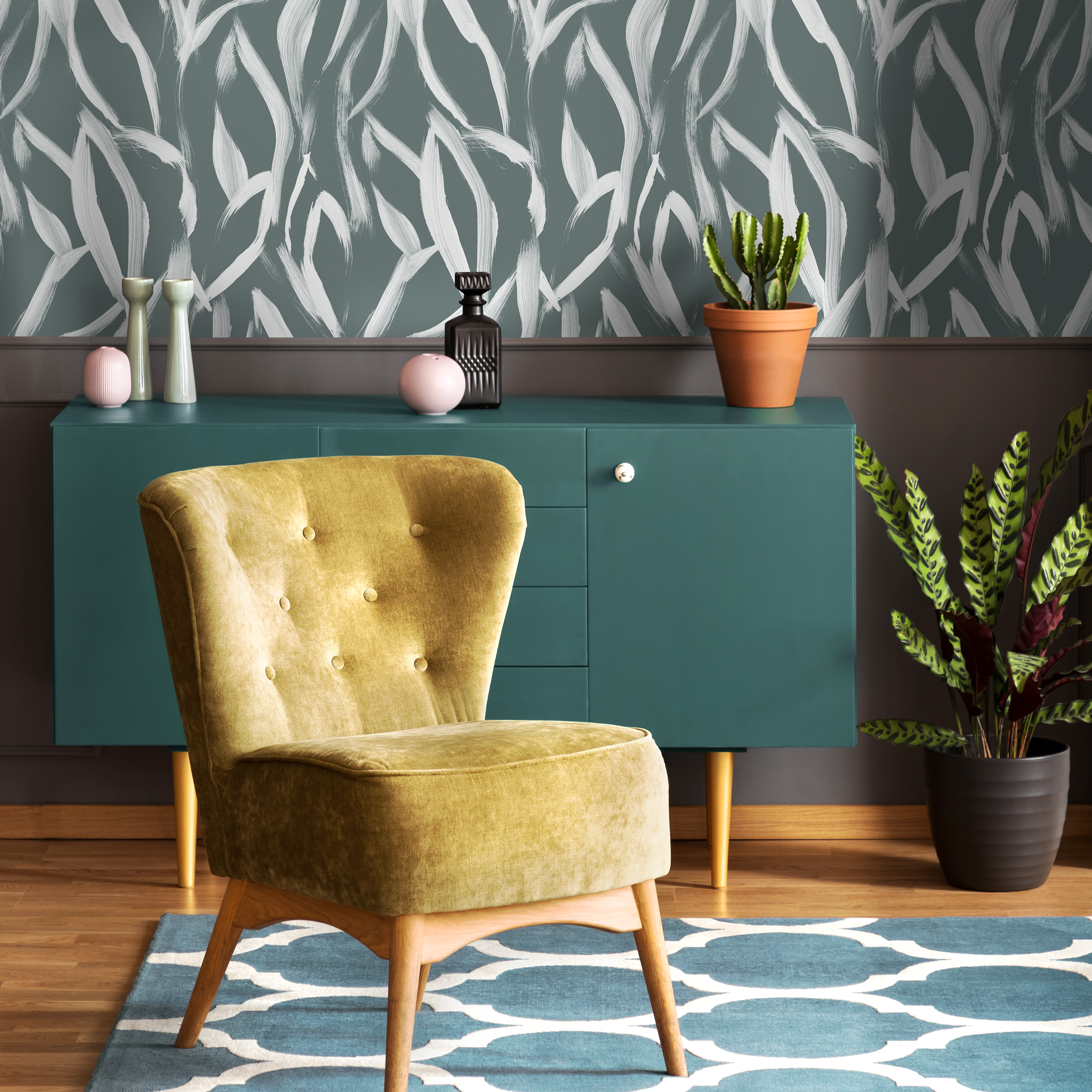Abstract Wallpaper With A Flowing Brushstroke Motif In Dark Green And White - C901