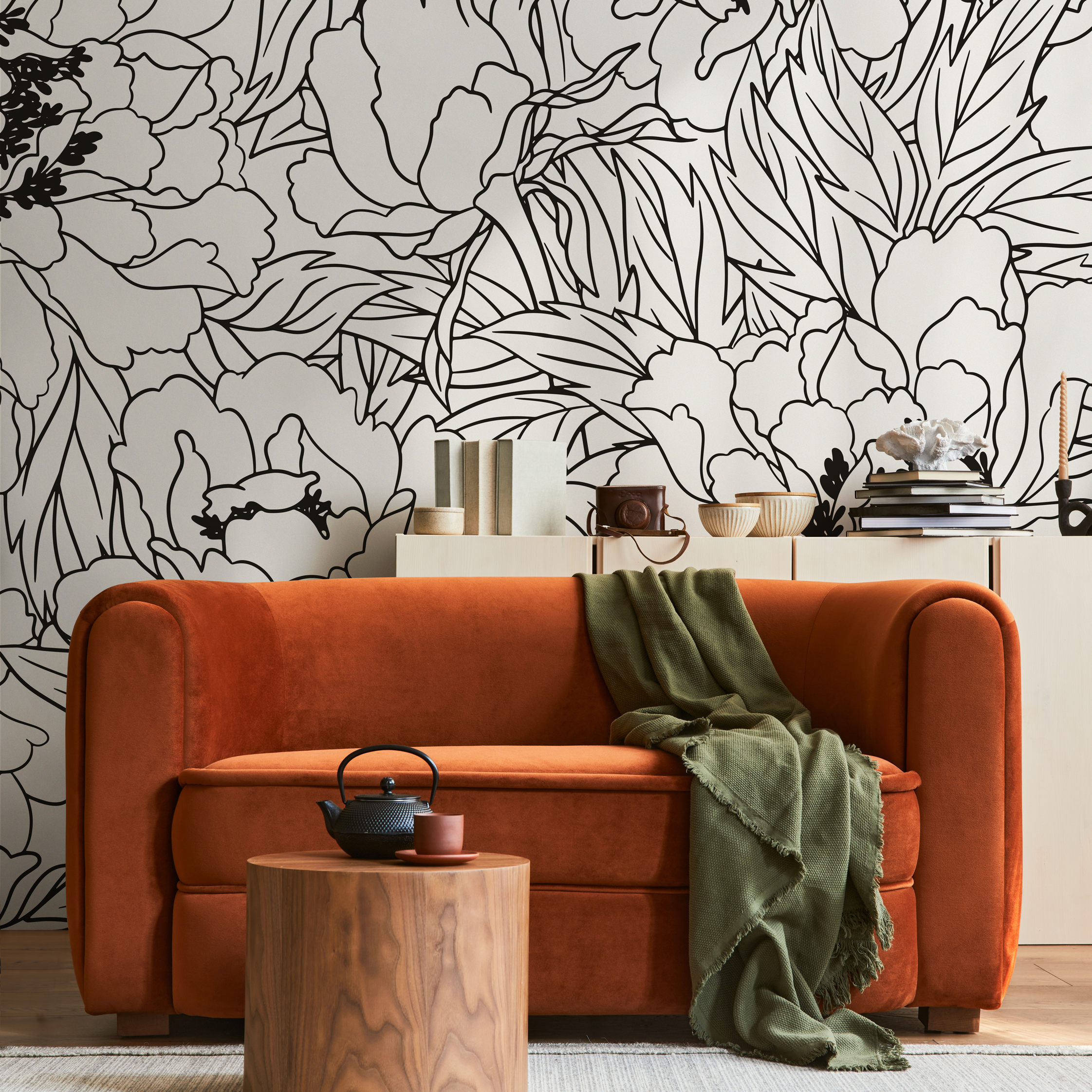 Floral Wallpaper With Large-scale Peony Line Art In Black And White - C919