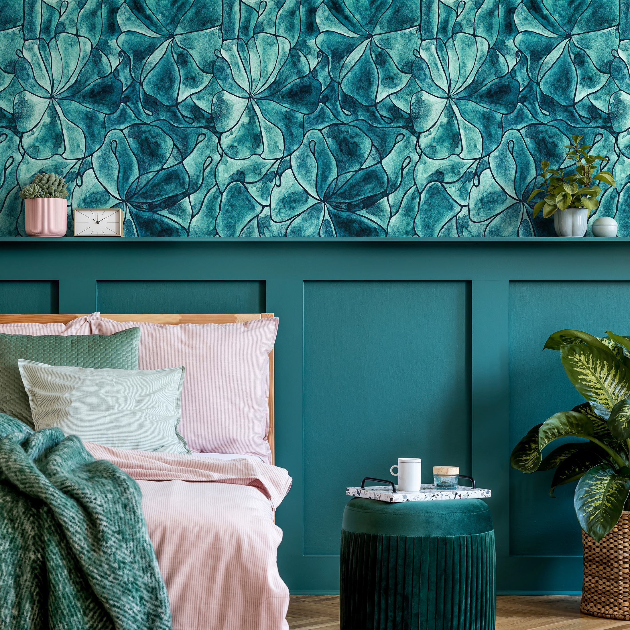 Abstract Floral Wallpaper With A Watercolor Style In Turquoise, Teal, And Black - C936