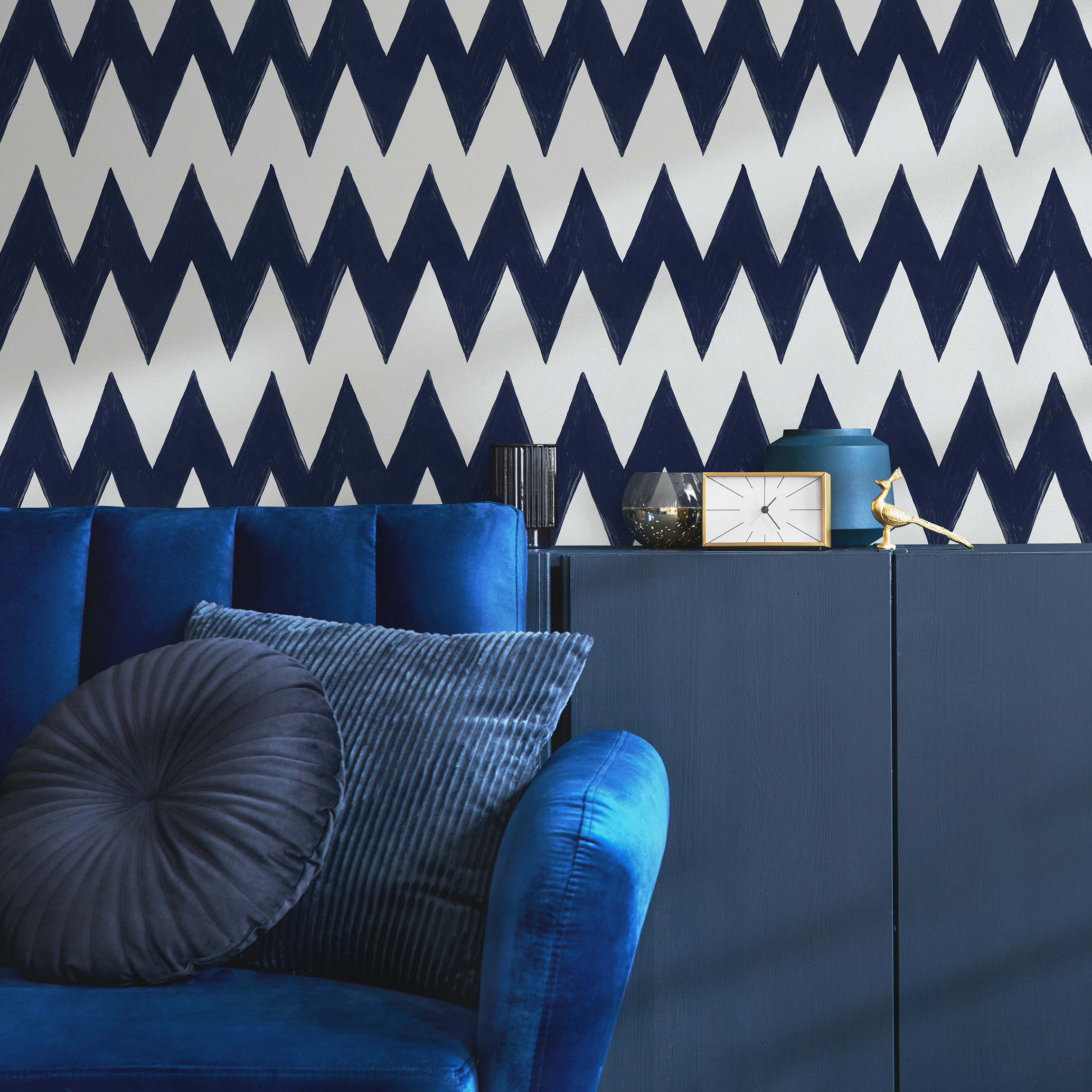 Chevron Wallpaper With A Hand-drawn Motif In Navy Blue - C950