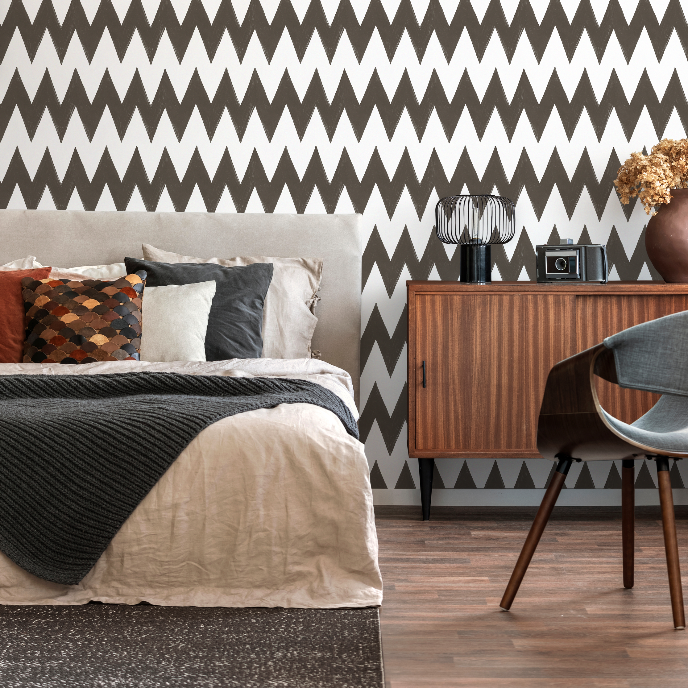 Boho Wallpaper With A Hand-drawn Chevron Style In Brown - C951