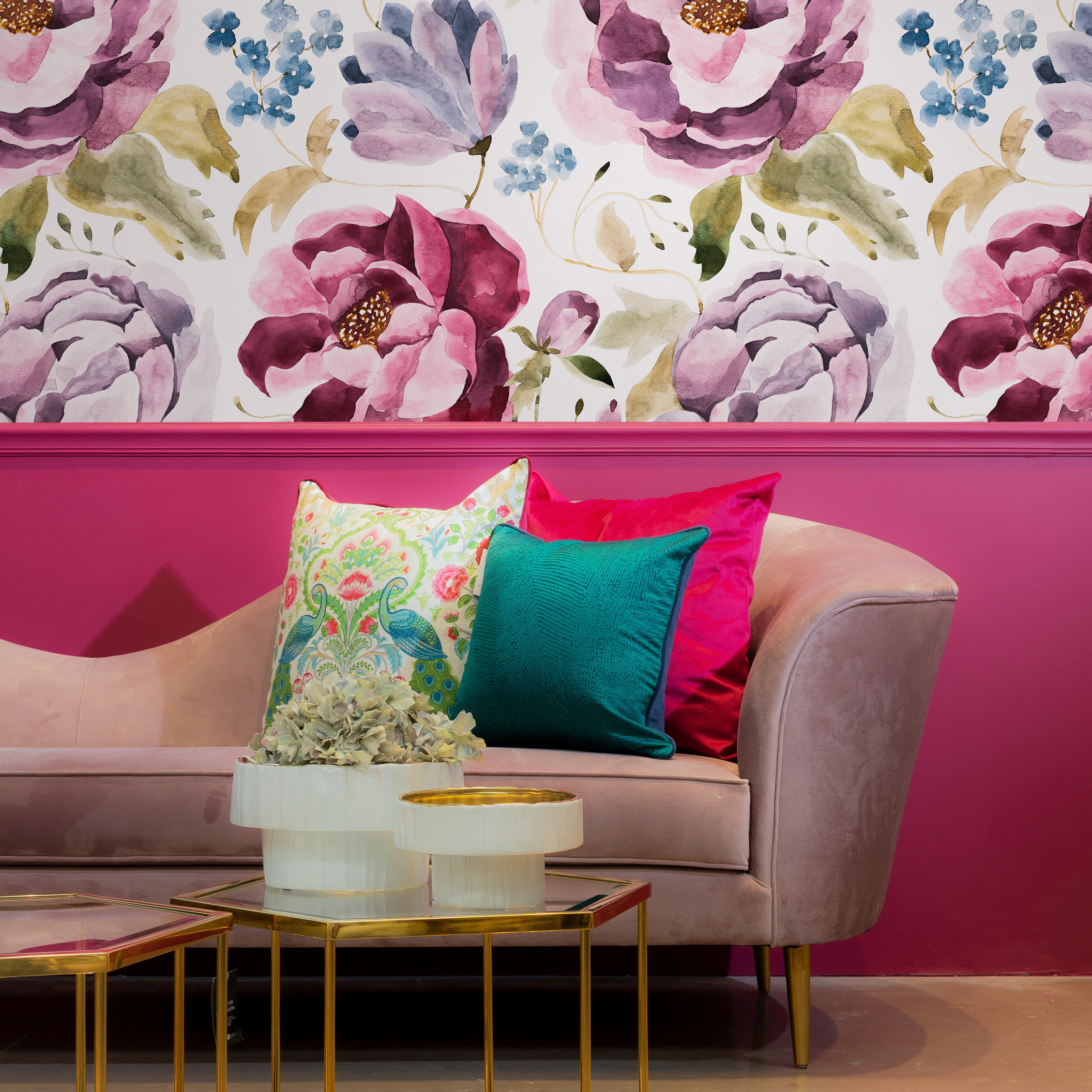 Floral Wallpaper Featuring Watercolor Roses In Pink, Purple, And Blue - C964