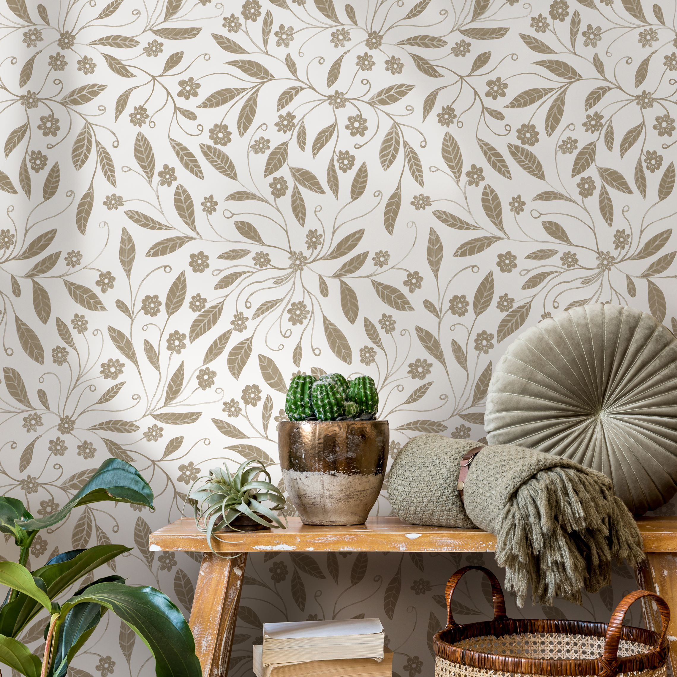 Floral Garden Wallpaper With Delicate Trailing Vines In Beige - C968