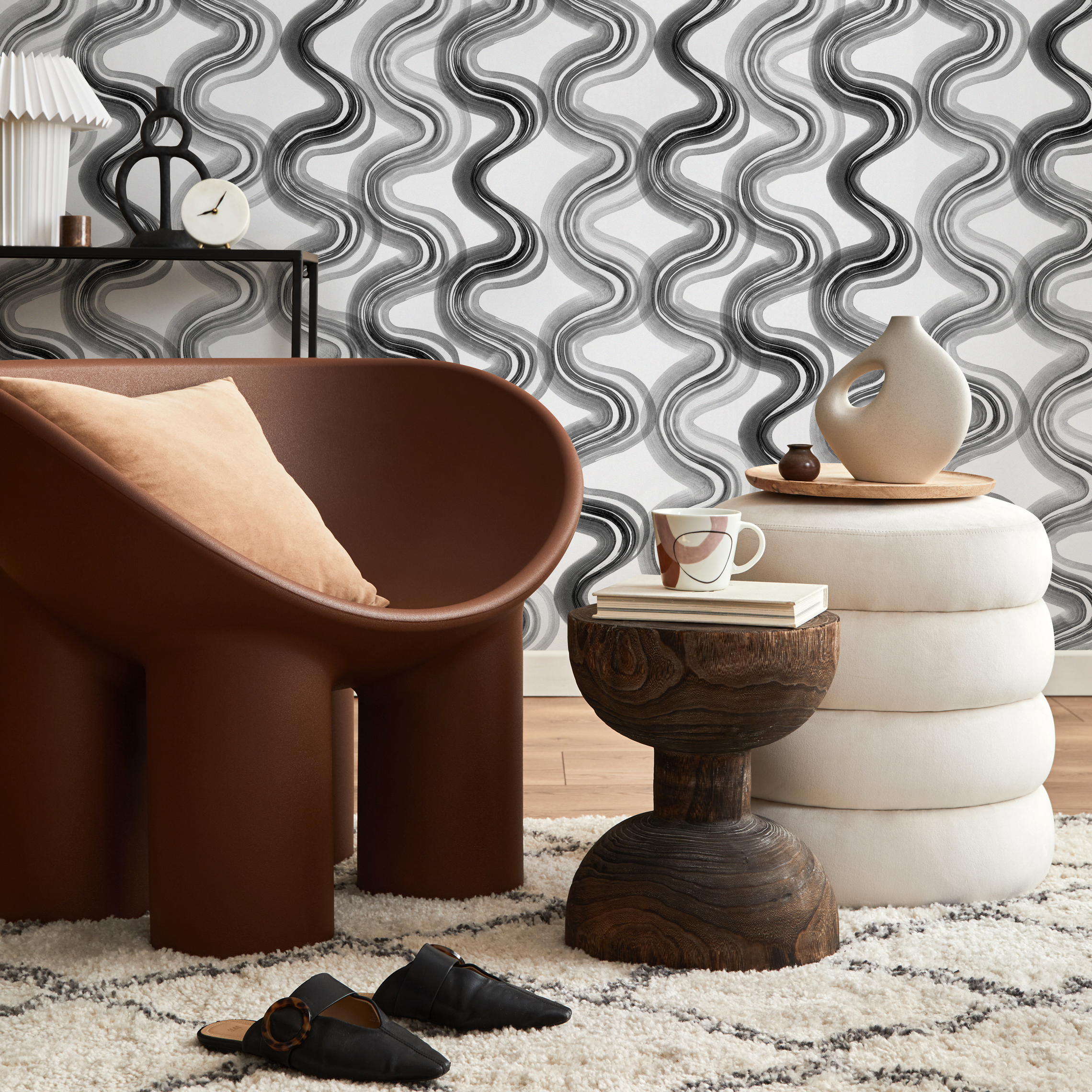 Abstract Wallpaper With Wavy Ink Lines In Black, White, And Gray - C985