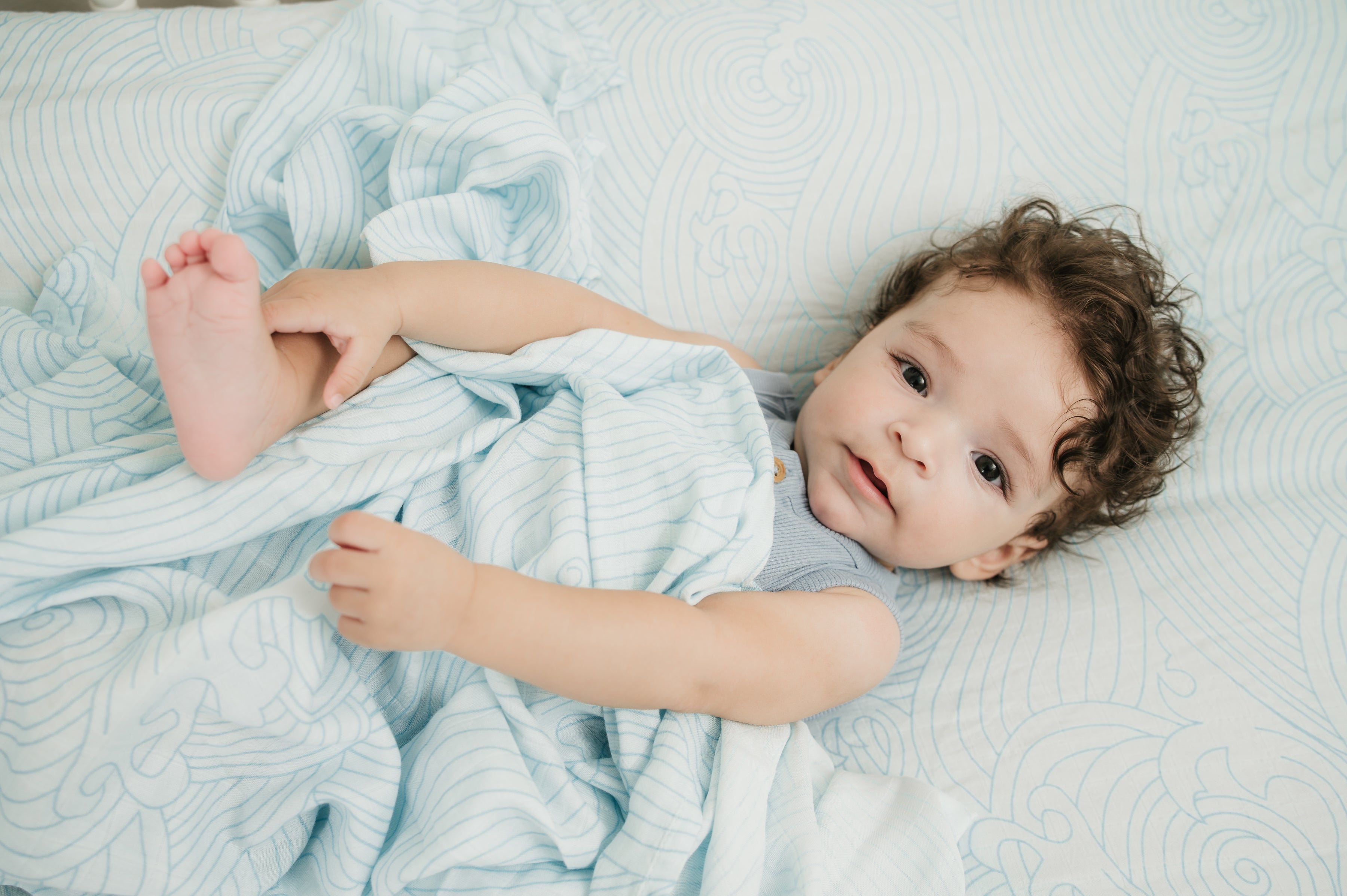 Organic Crashing Sea Waves Bamboo Cotton Blend Crib Sheet