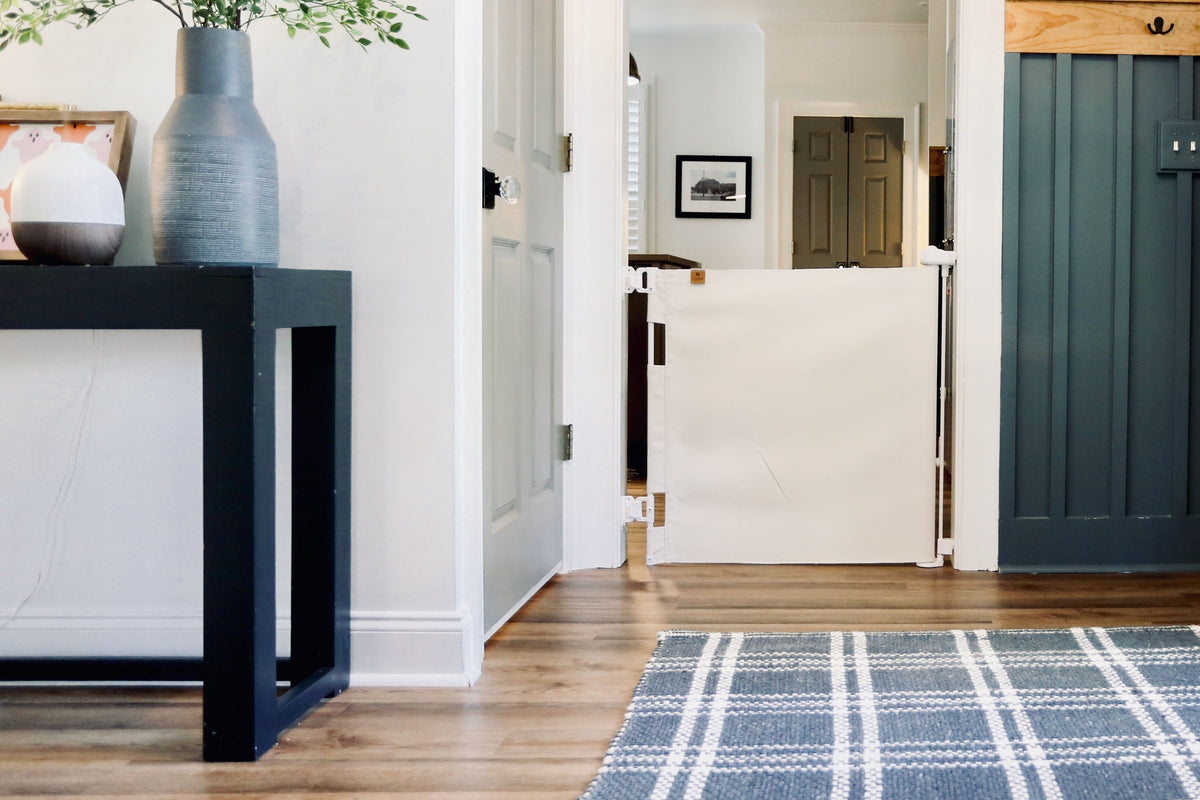Milliken® Fabric Baby & Pet Safety Gate – Indoor/outdoor, Durable & Stylish | Fit Openings From 27.6" To 55" Wide And Stand 33"