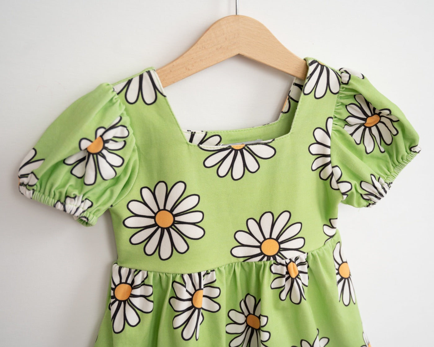 Green Daisy Girls Dress For Spring And Summer