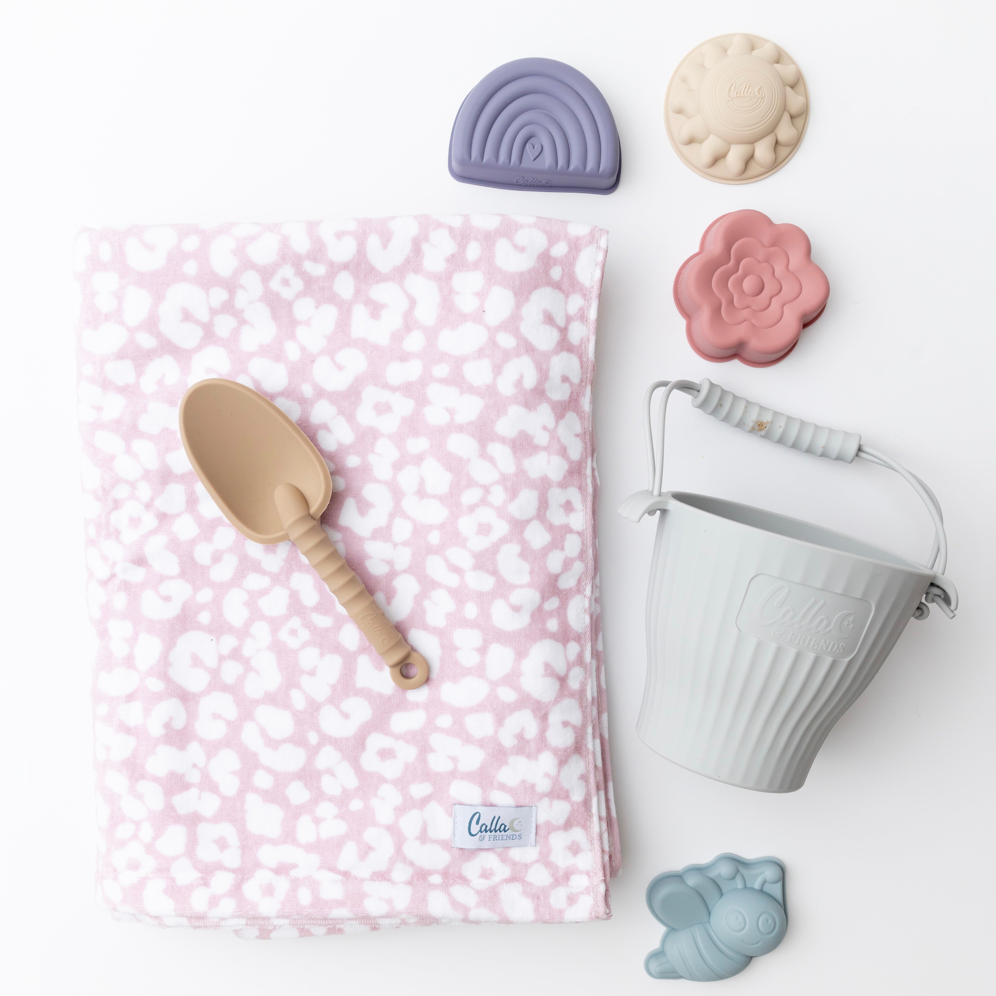 The Kenzie Beach Towel - Leopard