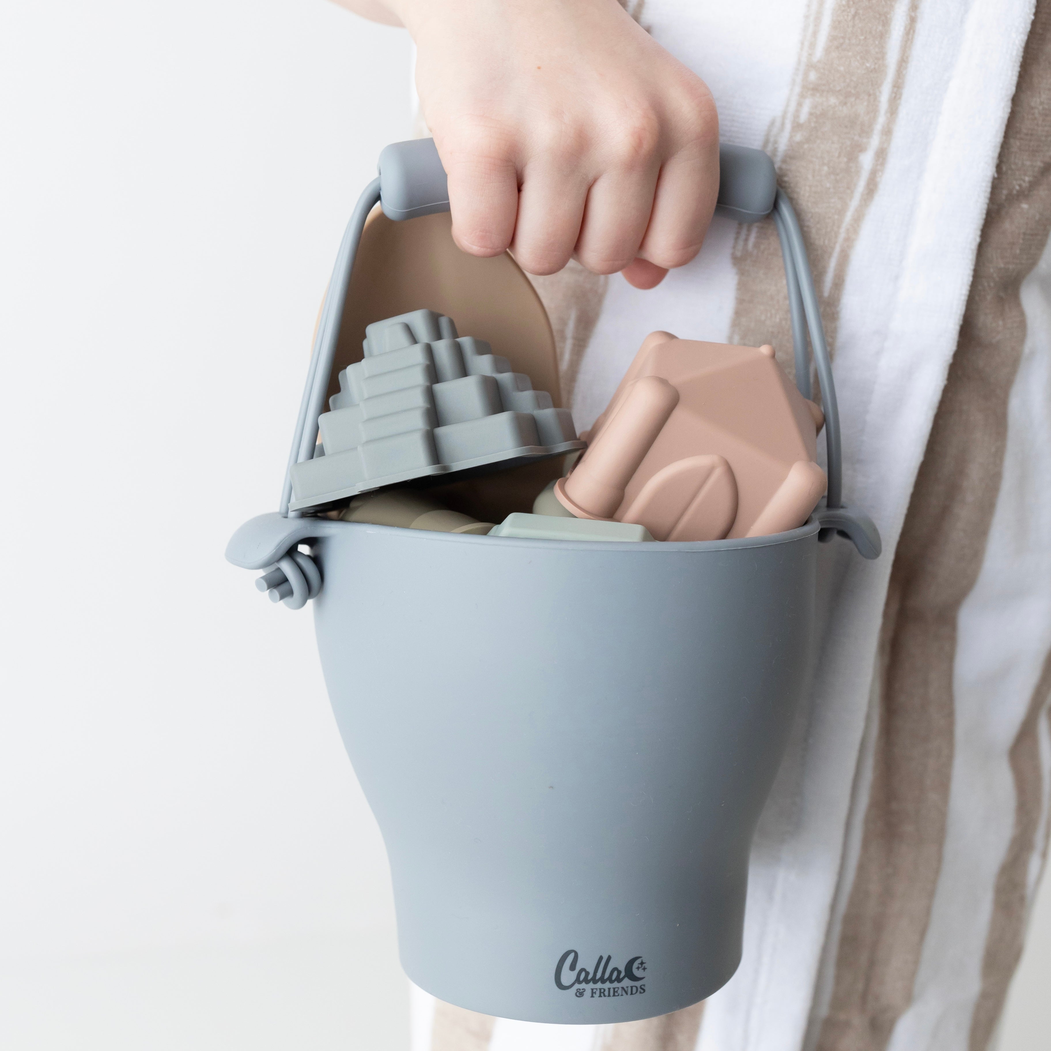 The Kenzie Beach Towel - Brush Stripes