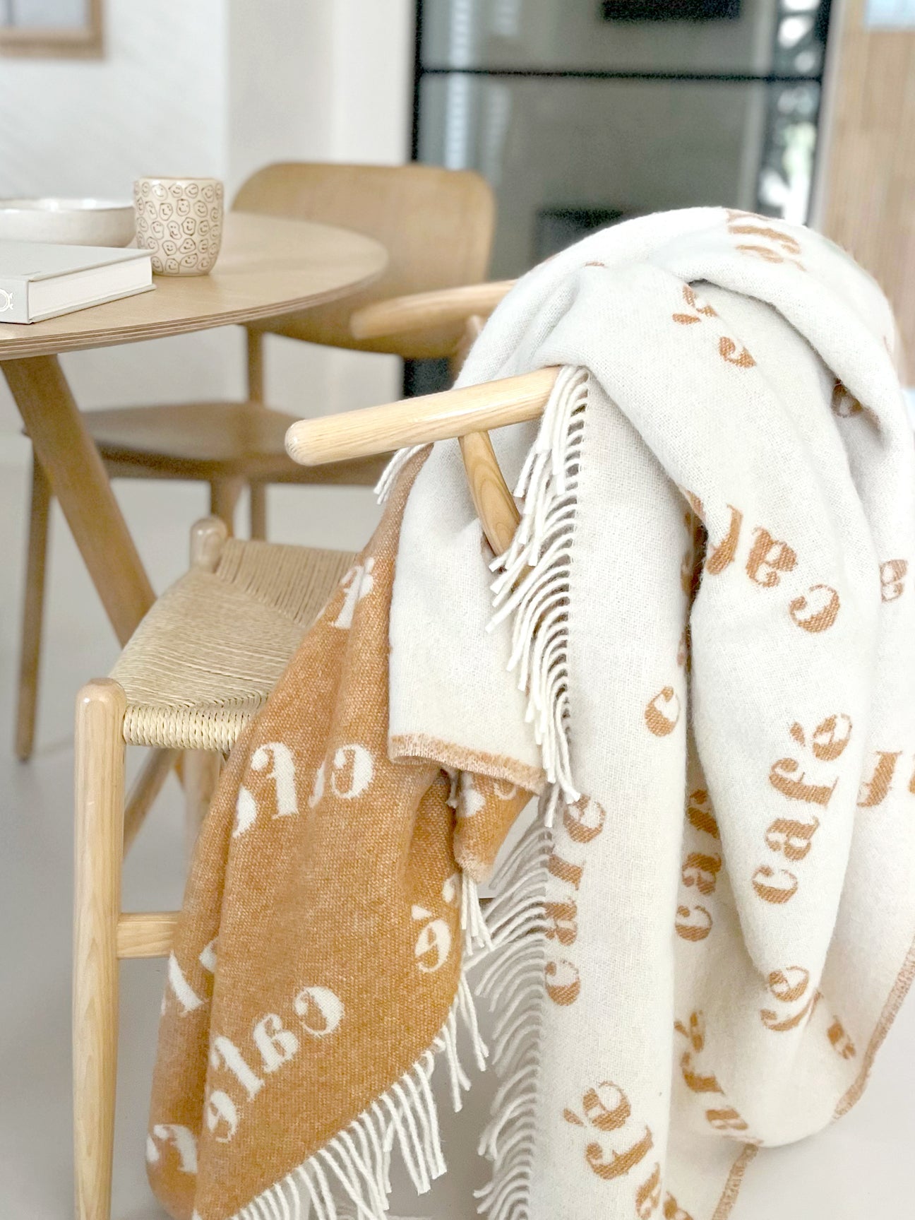 Blanket Cafe Beige