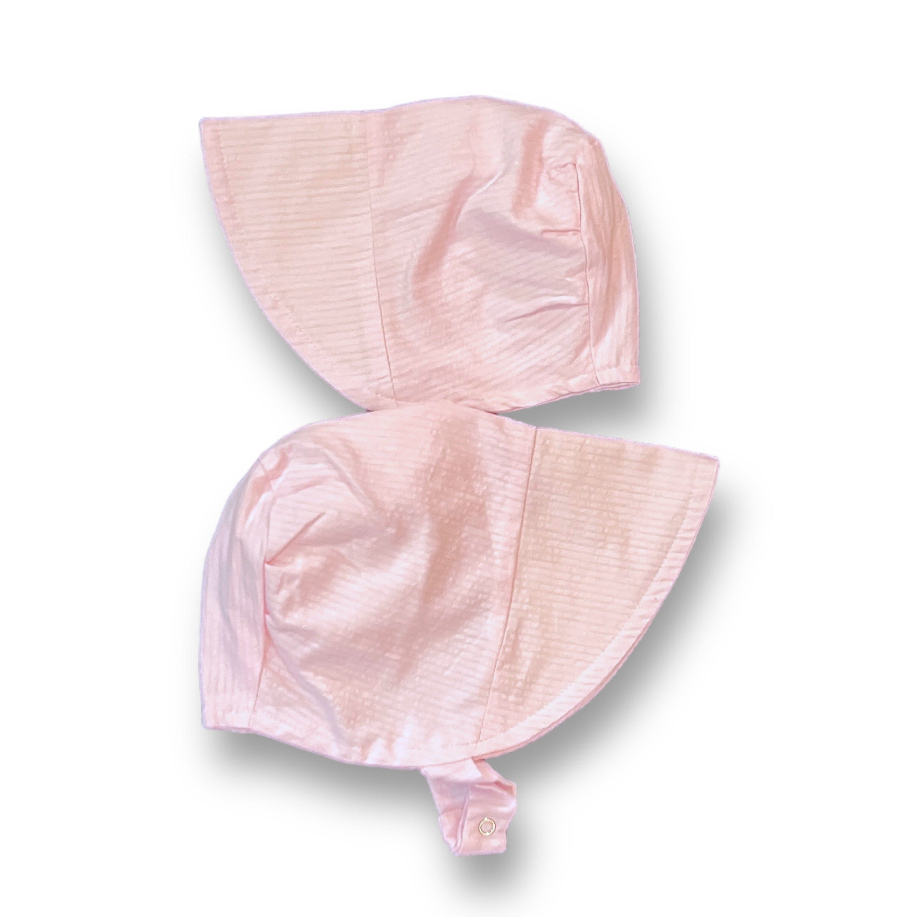 Bonnet In Candy Pink Seersucker