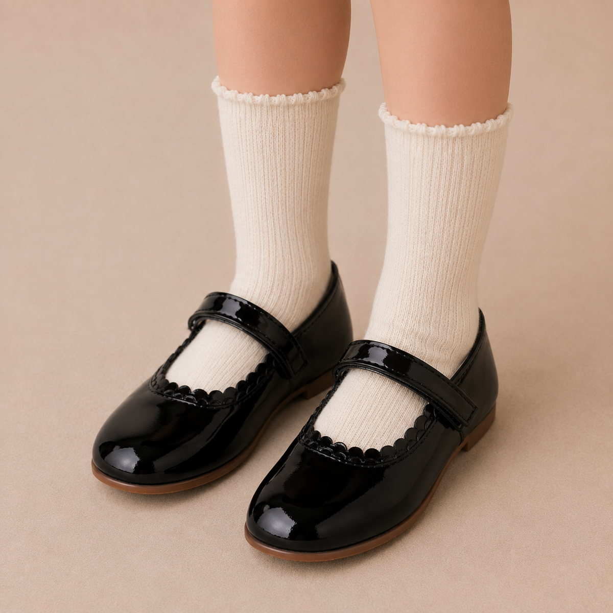 Aria Flat Patent Black