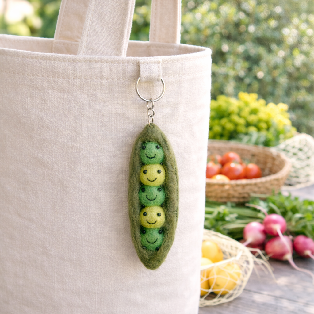 Felt Veggie Keychain - Peas In A Pod