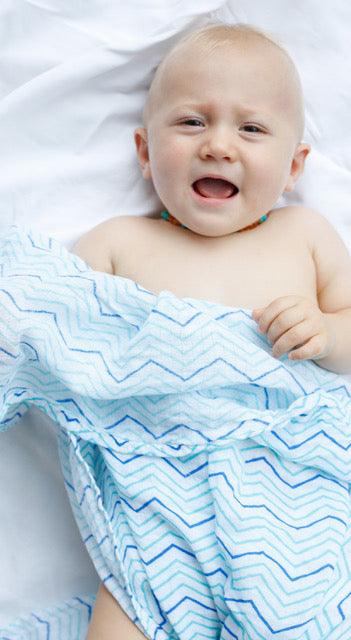 ORGANIC SWADDLE - CHEVRON