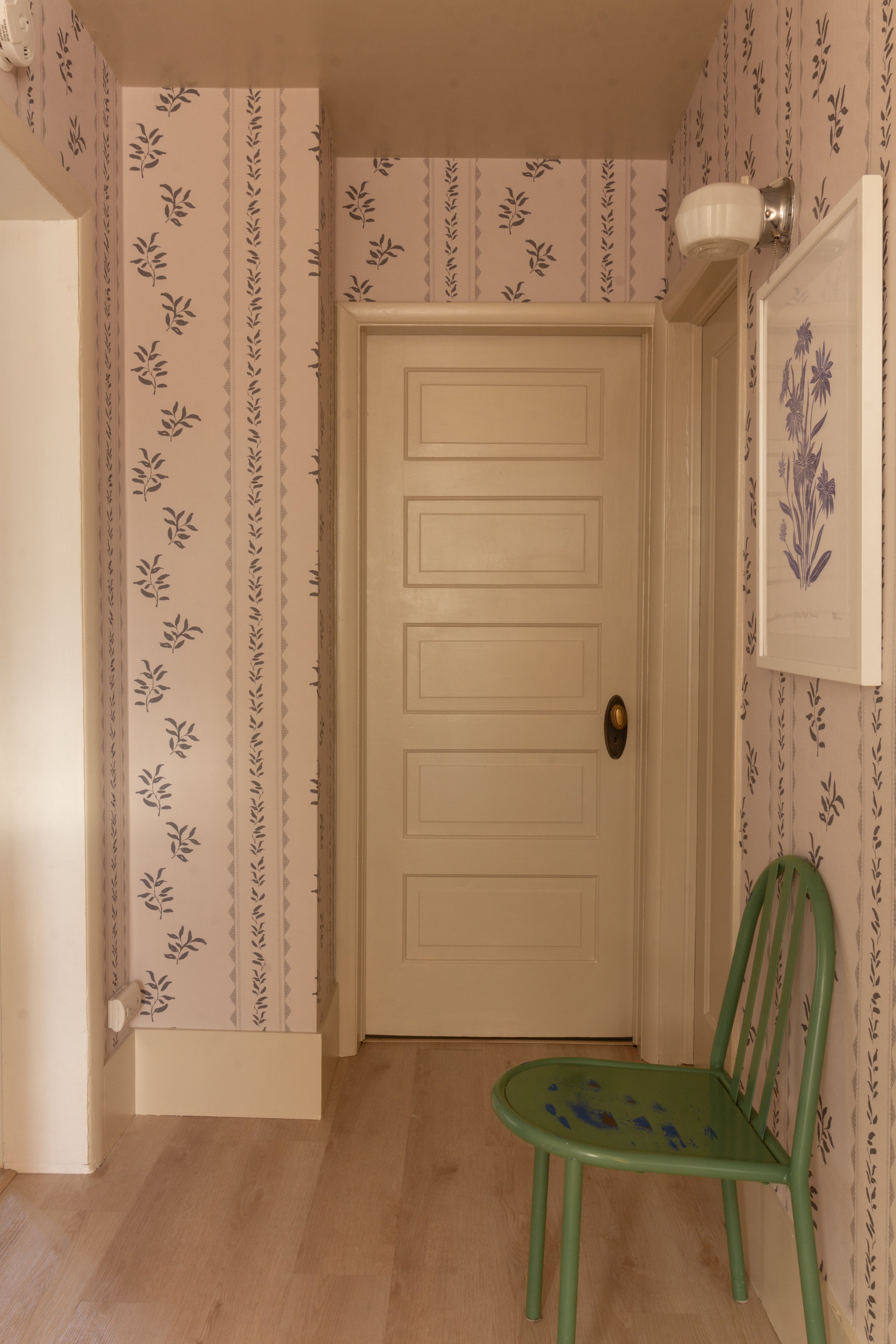 Colleen Wallpaper By Gabriela Dachin