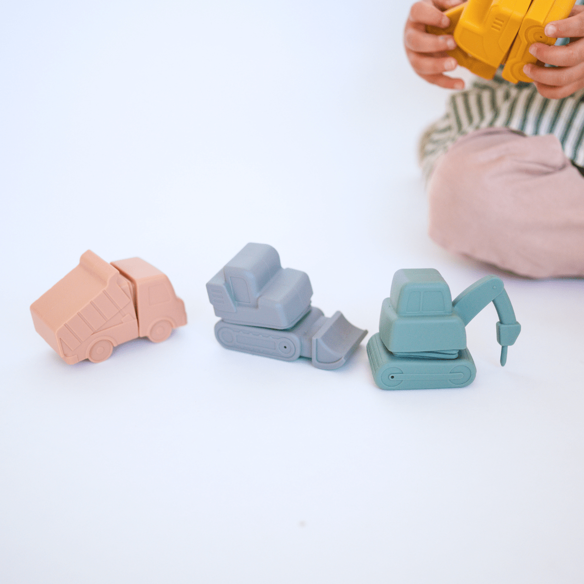 Construction Mold Free Bath Toy Set Of 4