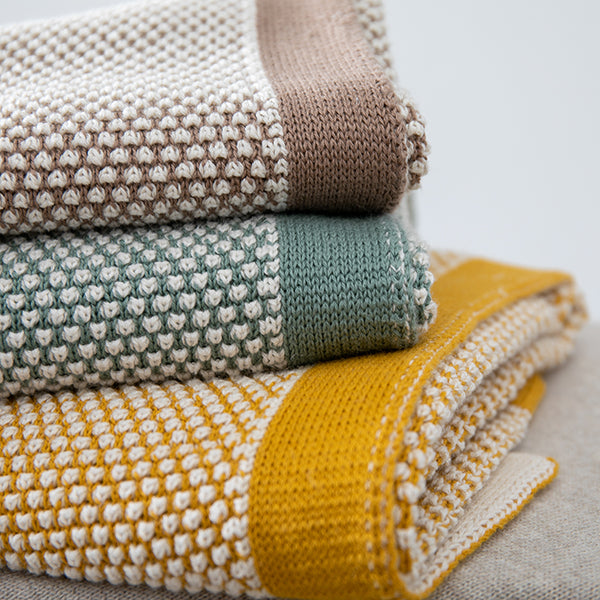 Elegant Organic Cotton Baby Blanket And Bonnet Set