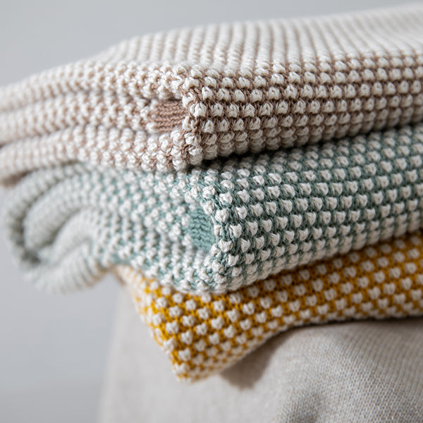 Elegant Organic Cotton Baby Blanket And Bonnet Set