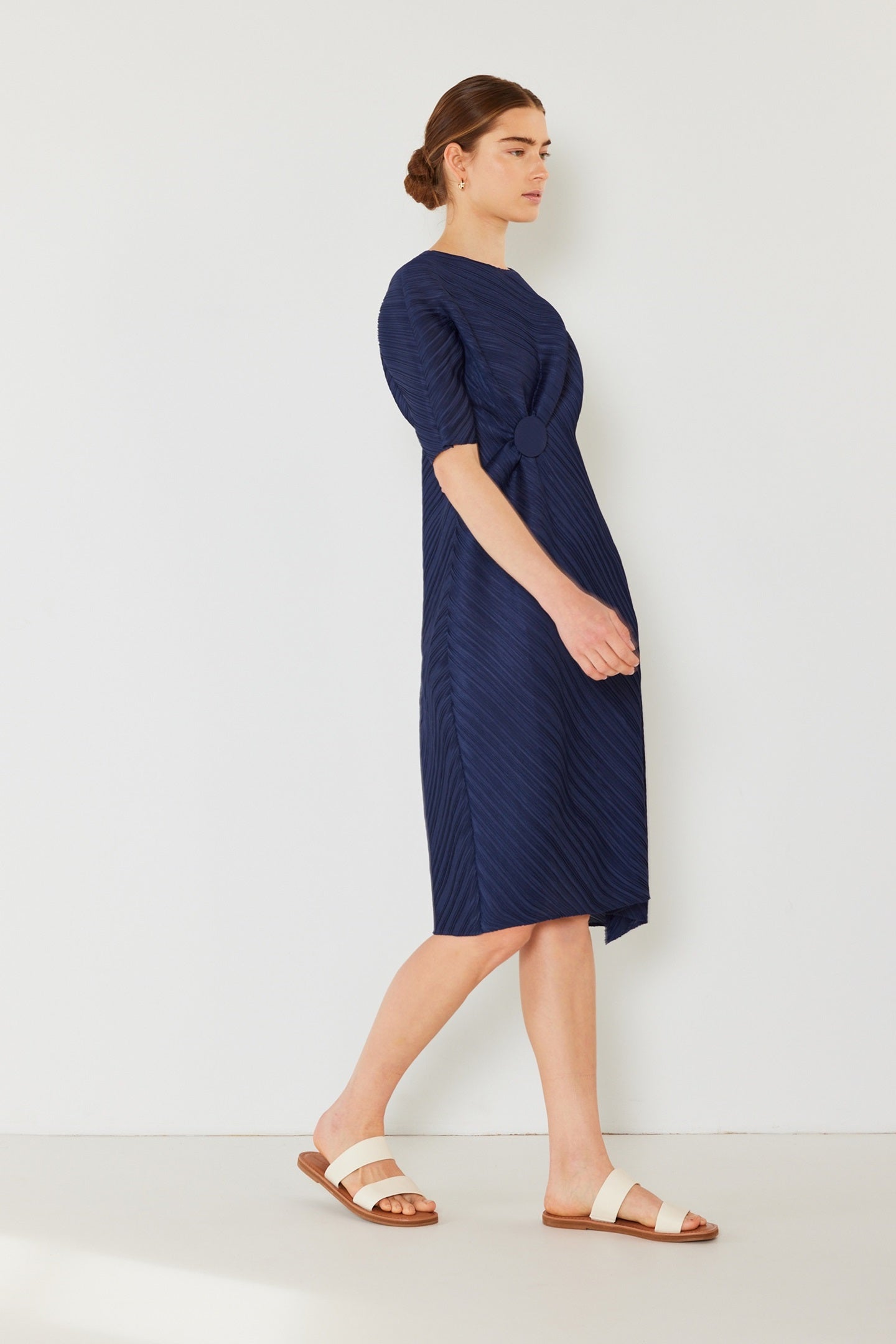 Pleated Dolman Sleeve Dress - D03bt_navy