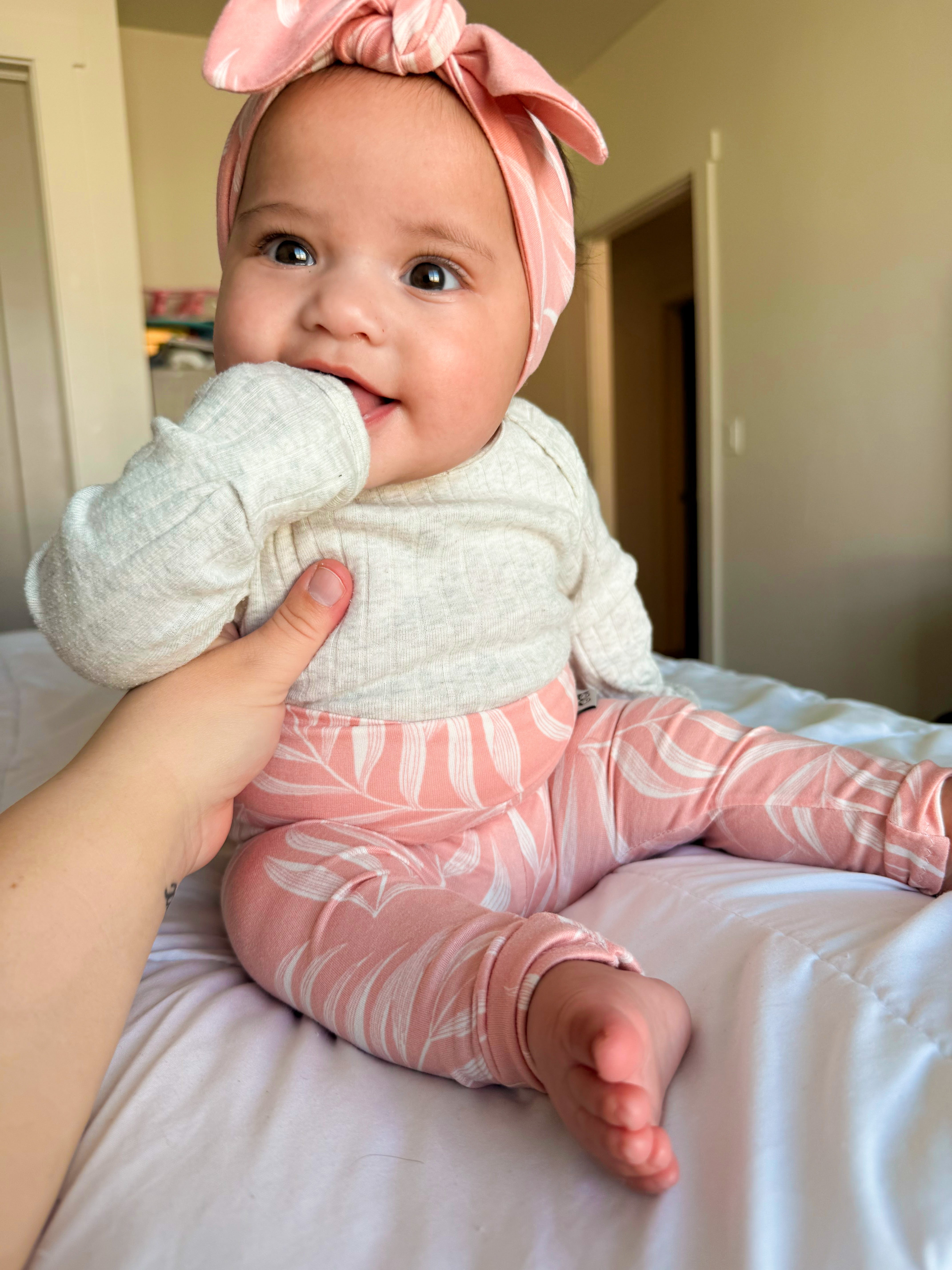 Pink Pampas Leaves Leggings
